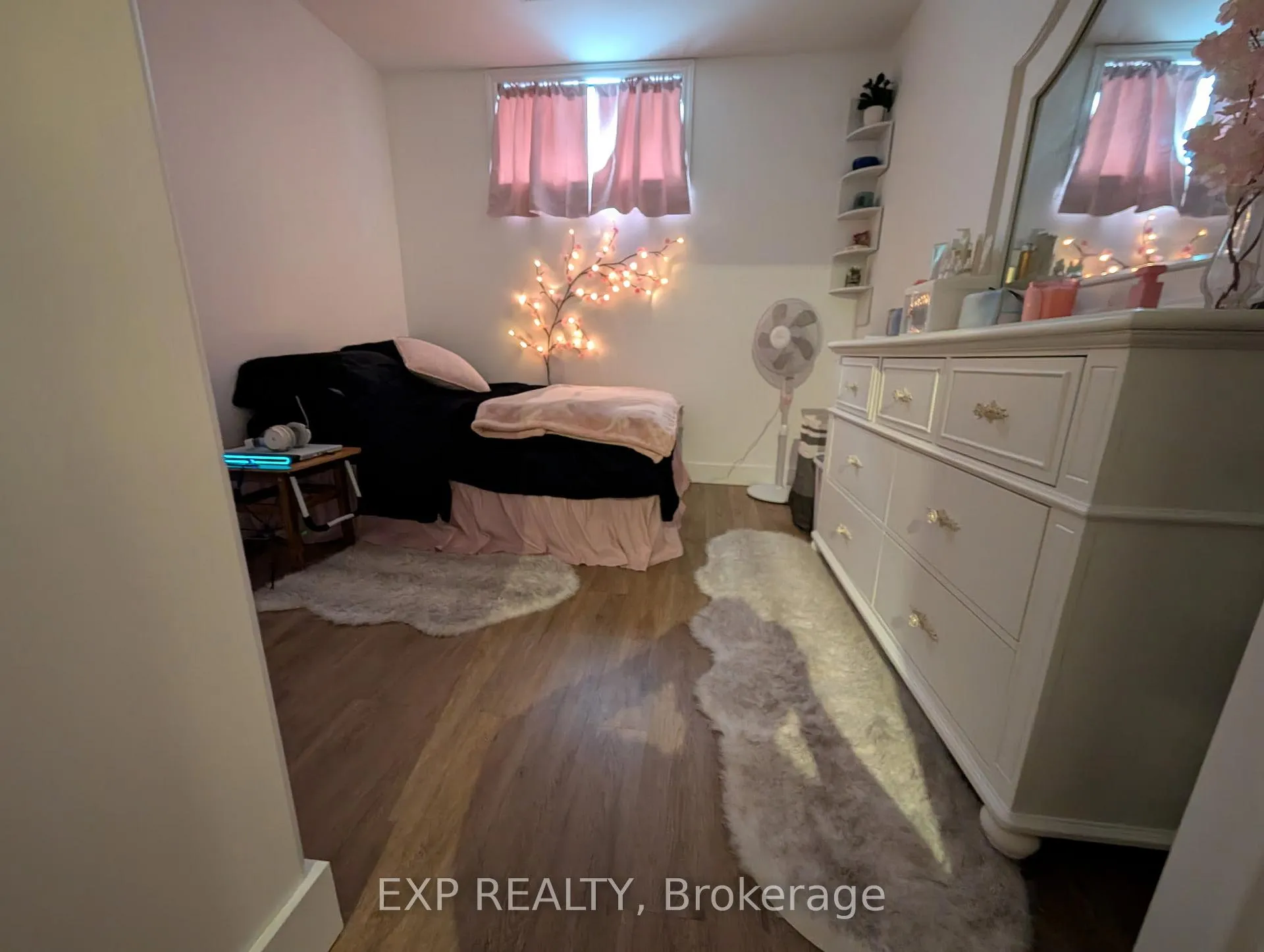 Photo 25 of 83 Essex Drive, Belleville, Thurlow Ward — HOMEH