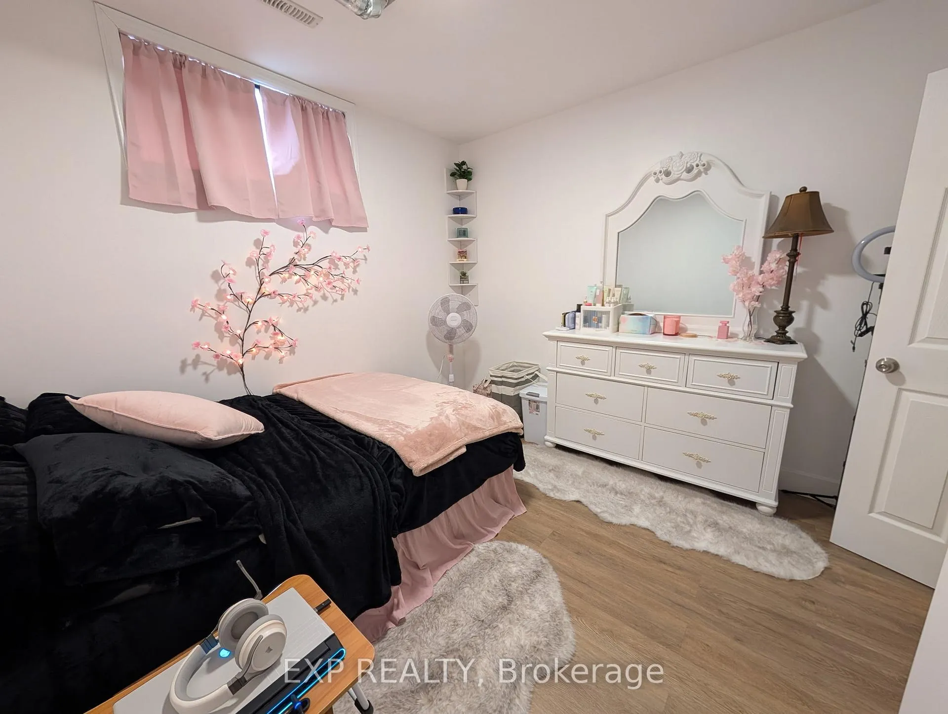 Photo 26 of 83 Essex Drive, Belleville, Thurlow Ward — HOMEH