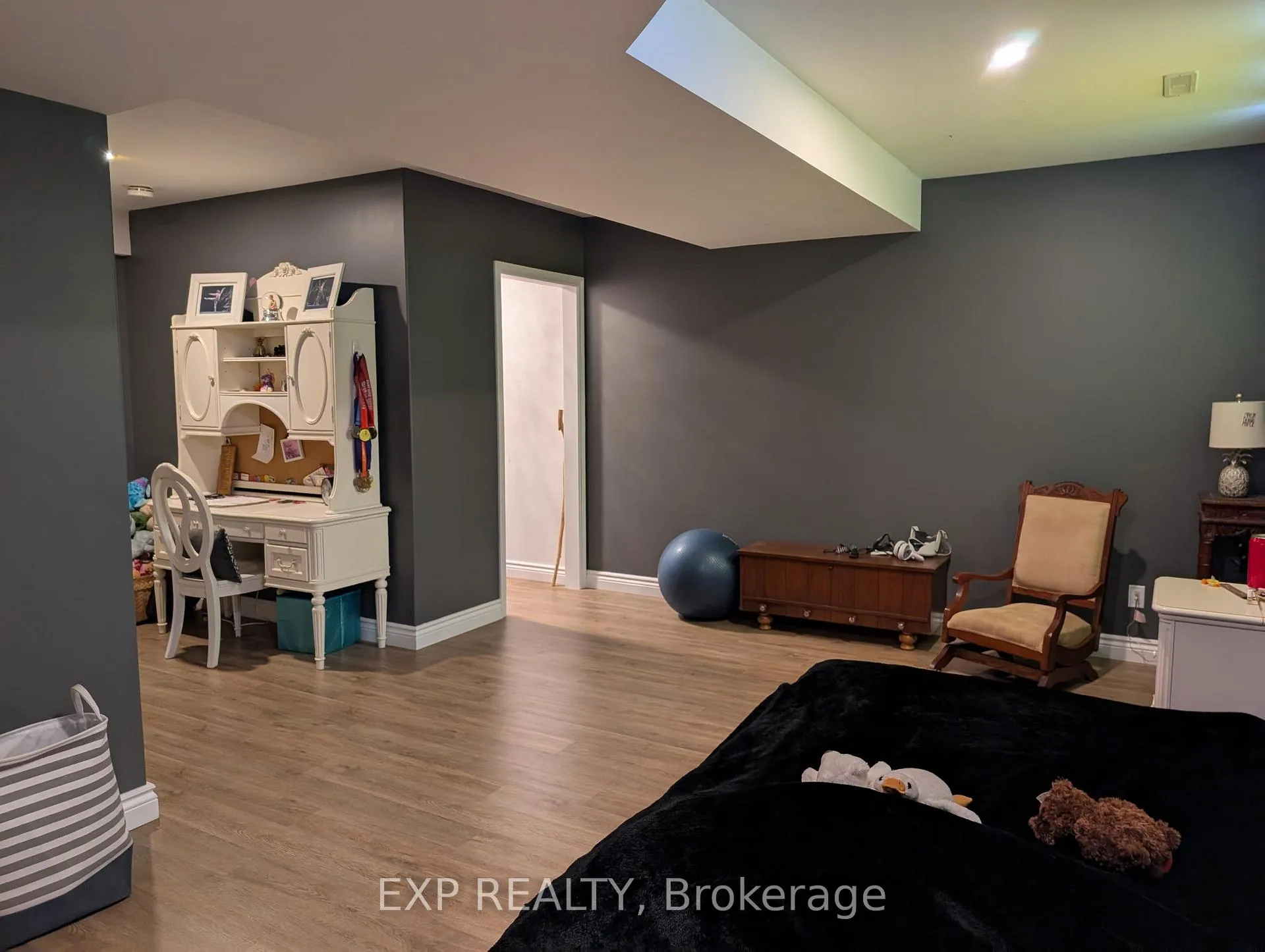 Photo 30 of 83 Essex Drive, Belleville, Thurlow Ward — HOMEH