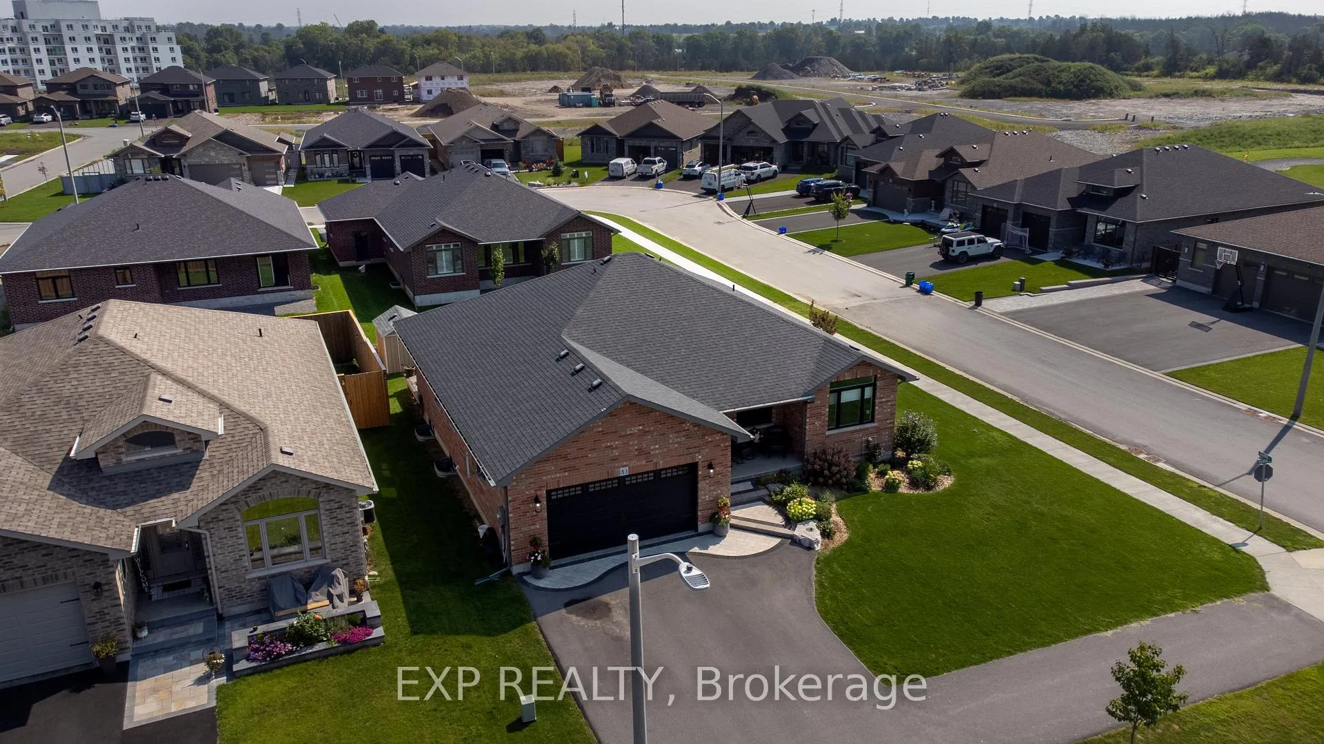Photo 38 of 83 Essex Drive, Belleville, Thurlow Ward — HOMEH