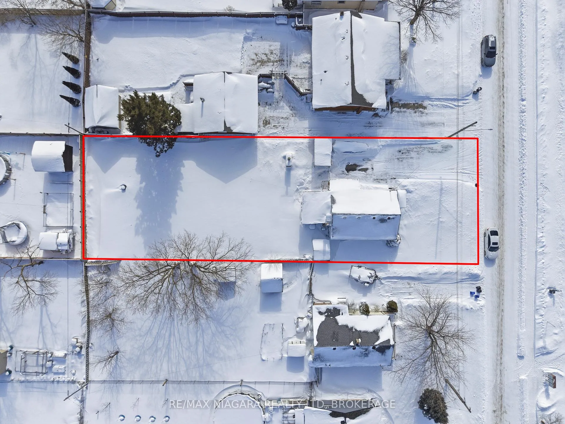 Photo 13 of 4584 Baldwin Avenue, Niagara Falls, Ascot — HOMEH