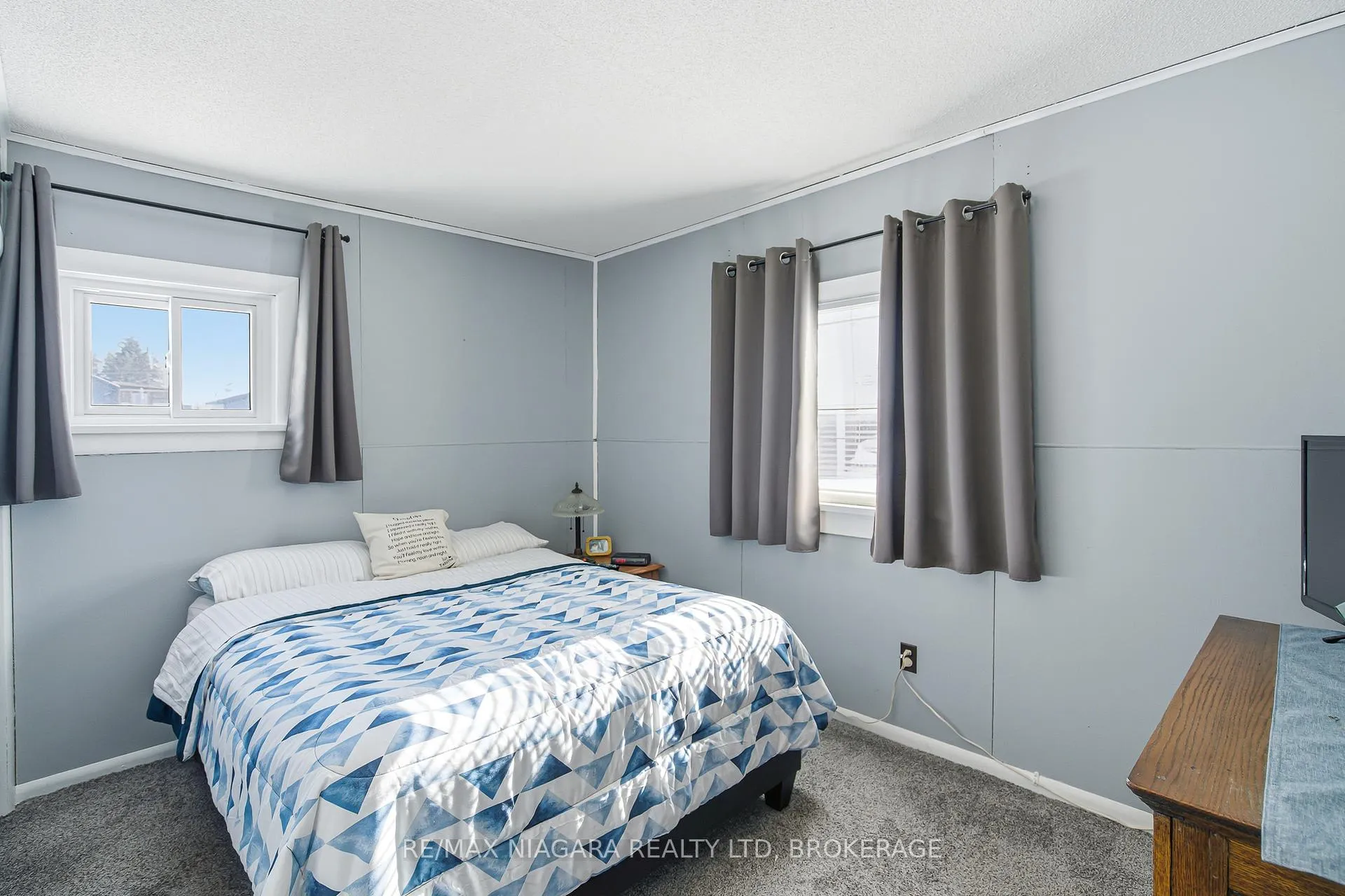 Photo 23 of 4584 Baldwin Avenue, Niagara Falls, Ascot — HOMEH