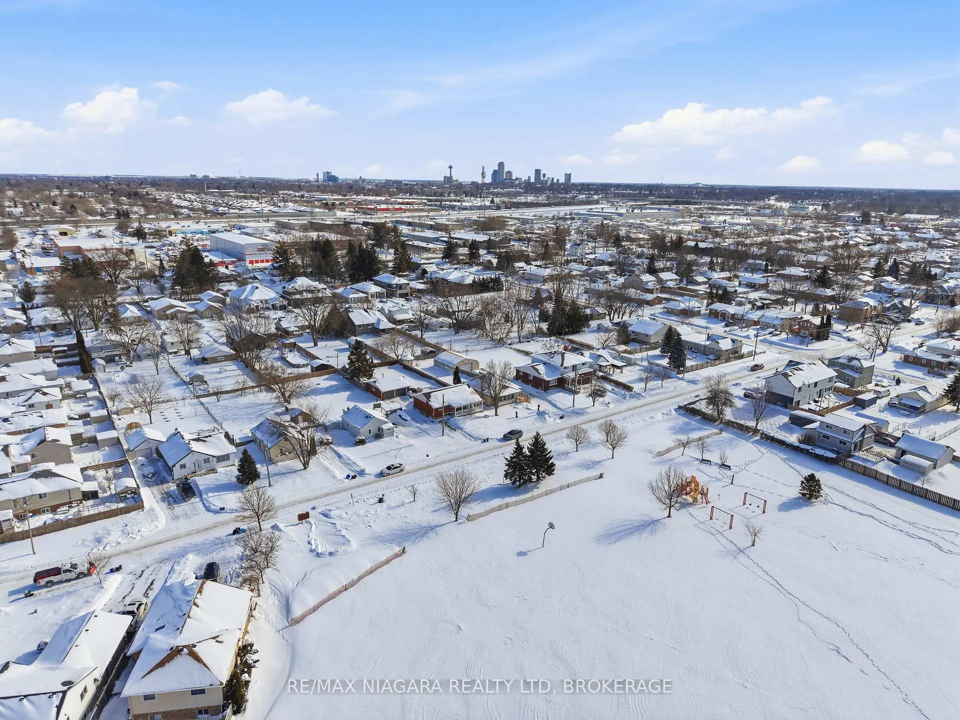 Photo 30 of 4584 Baldwin Avenue, Niagara Falls, Ascot — HOMEH