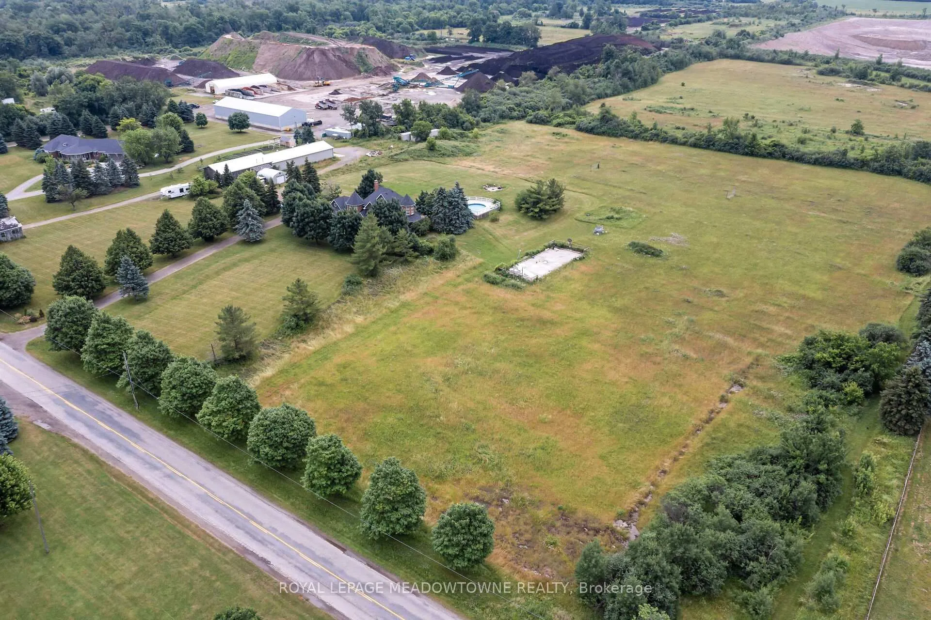 Photo 3 of 692 5 Concession W, Hamilton, Rural Flamborough — HOMEH