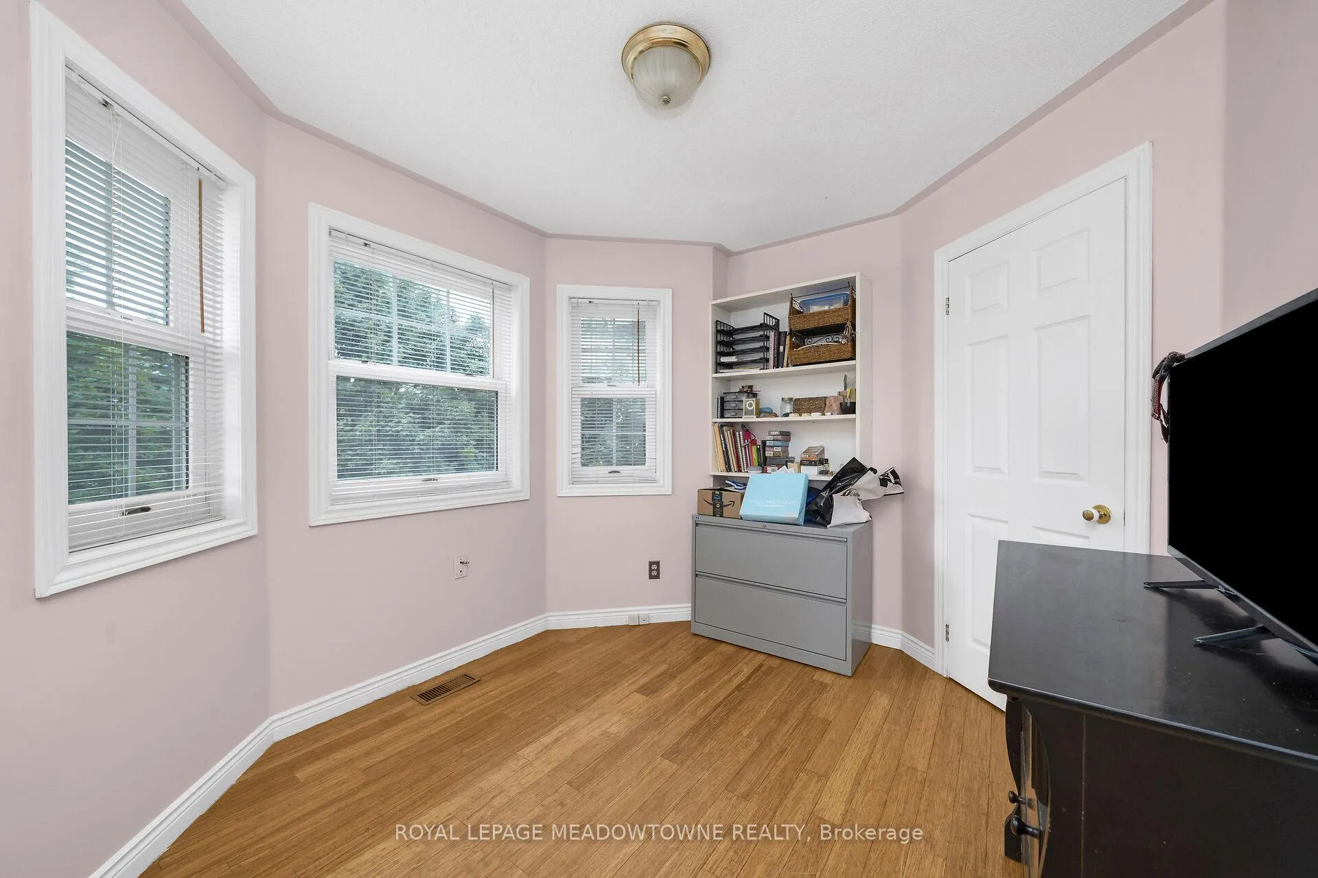 Photo 21 of 692 5 Concession W, Hamilton, Rural Flamborough — HOMEH