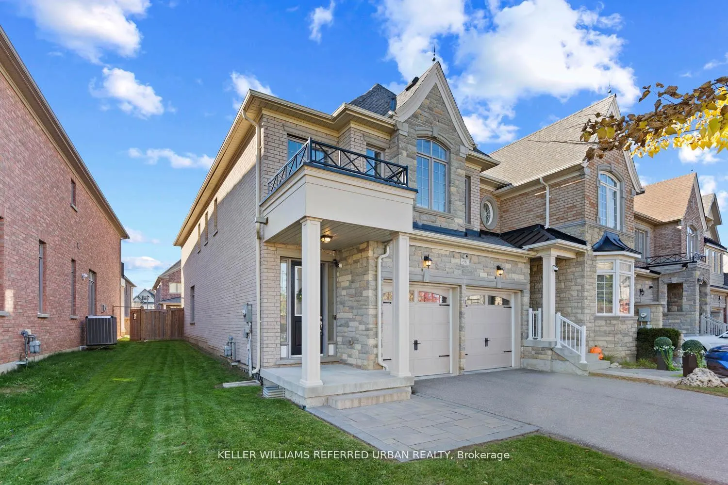 Photo 2 of 58 Wells Orchard Crescent, King, King City — HOMEH