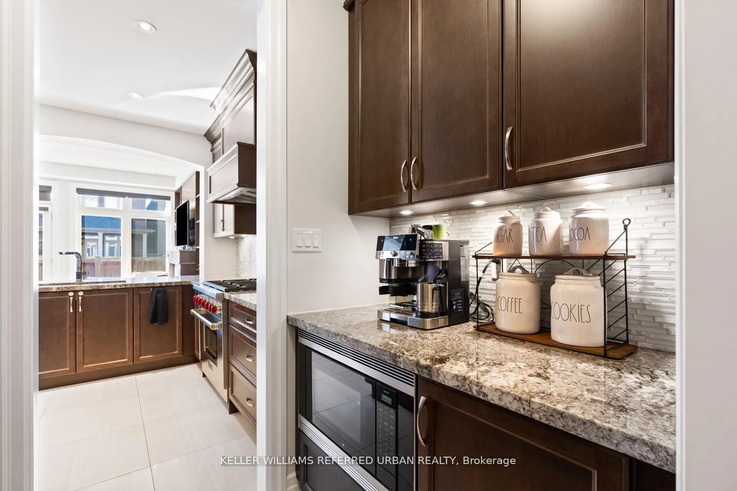Photo 10 of 58 Wells Orchard Crescent, King, King City — HOMEH