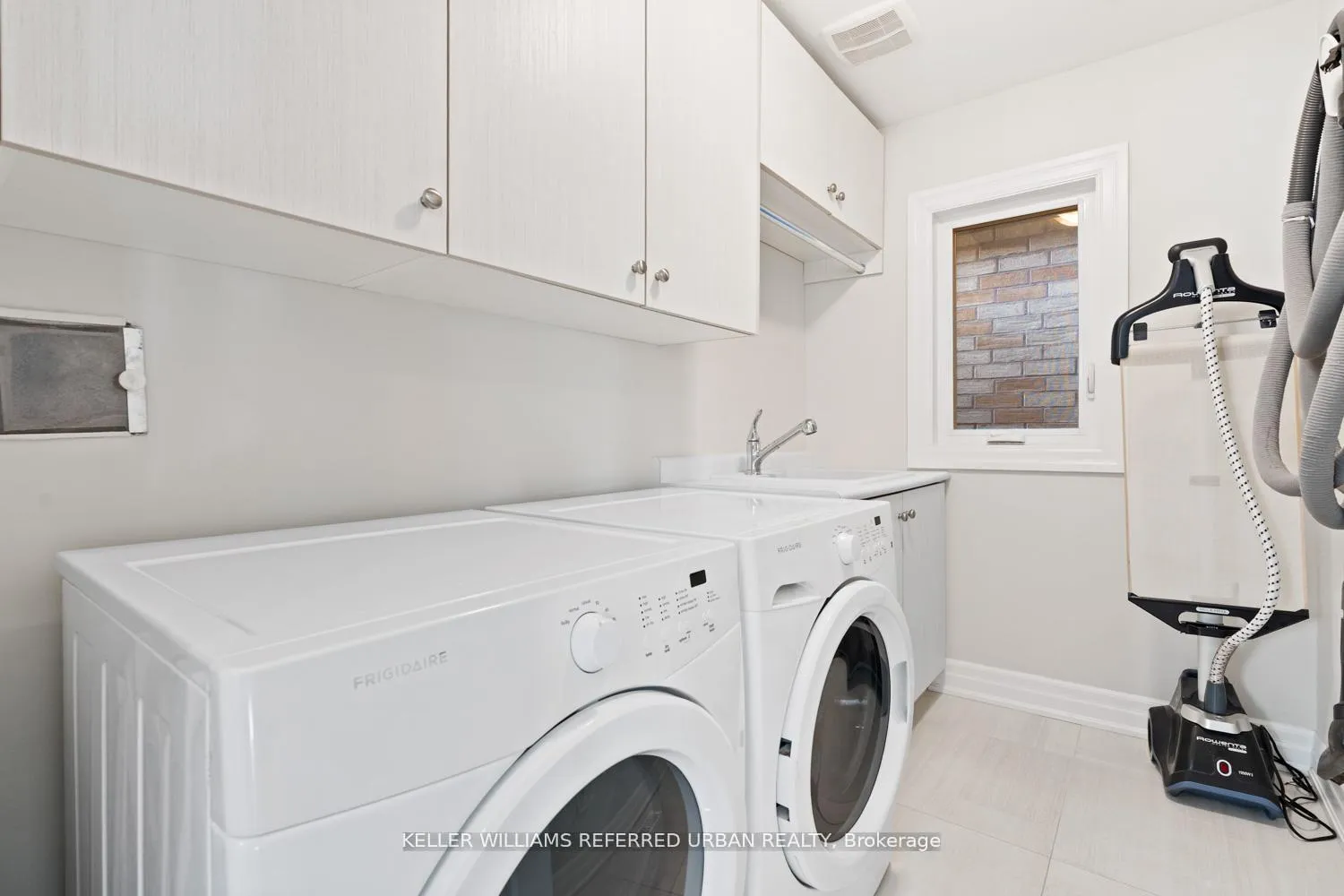 Photo 22 of 58 Wells Orchard Crescent, King, King City — HOMEH