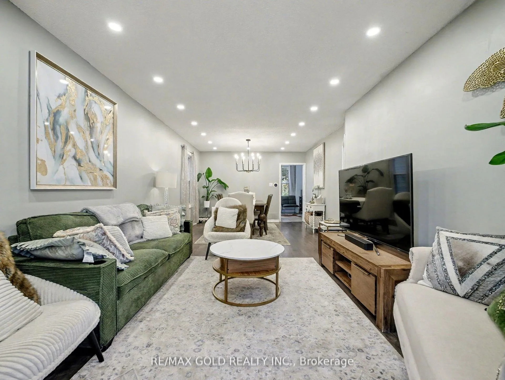 Photo 4 of 75 Chestnut Avenue, Hamilton, Gibson — HOMEH