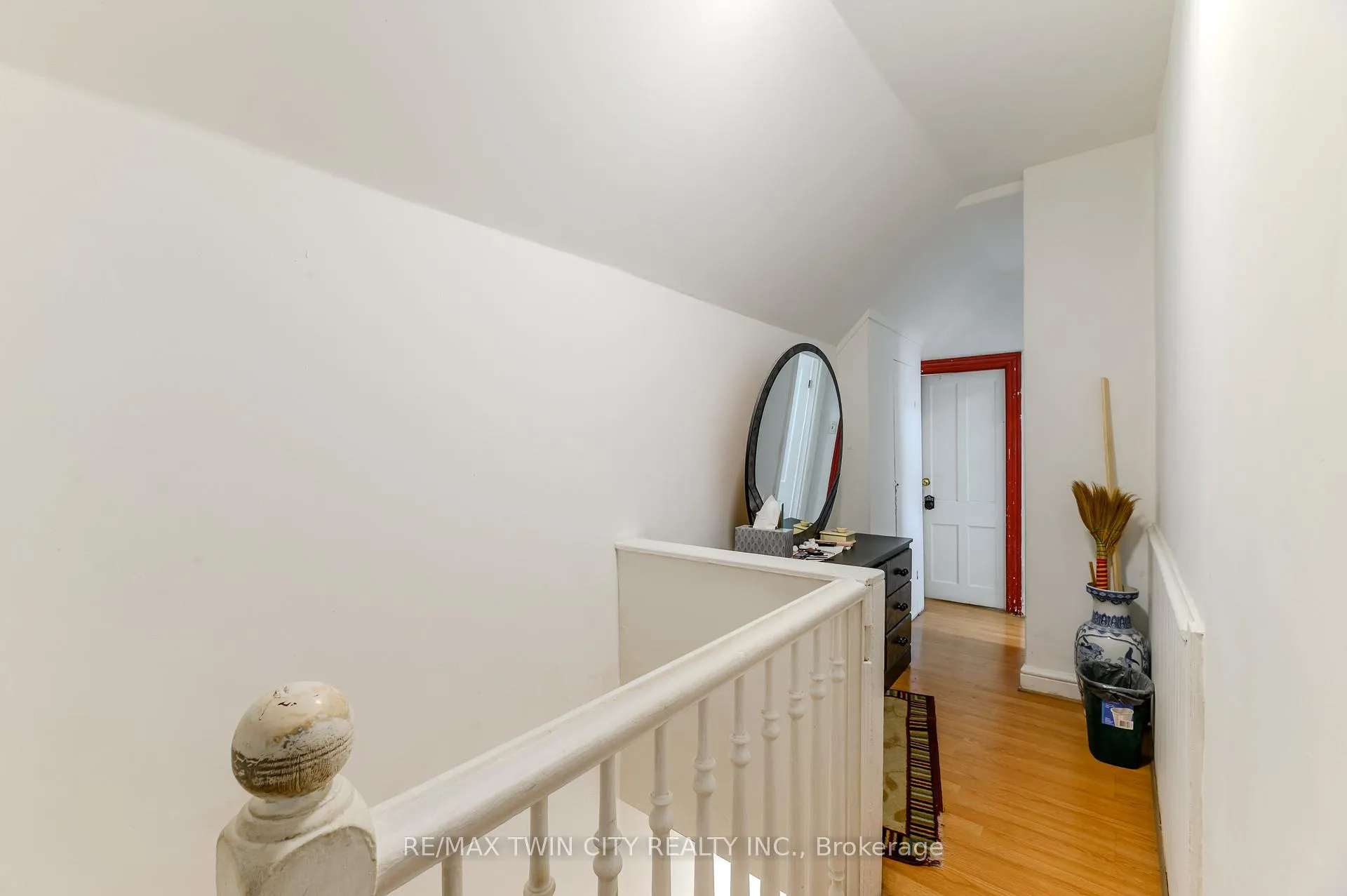 Photo 10 of 126 Tisdale Street N, Hamilton, Landsdale — HOMEH
