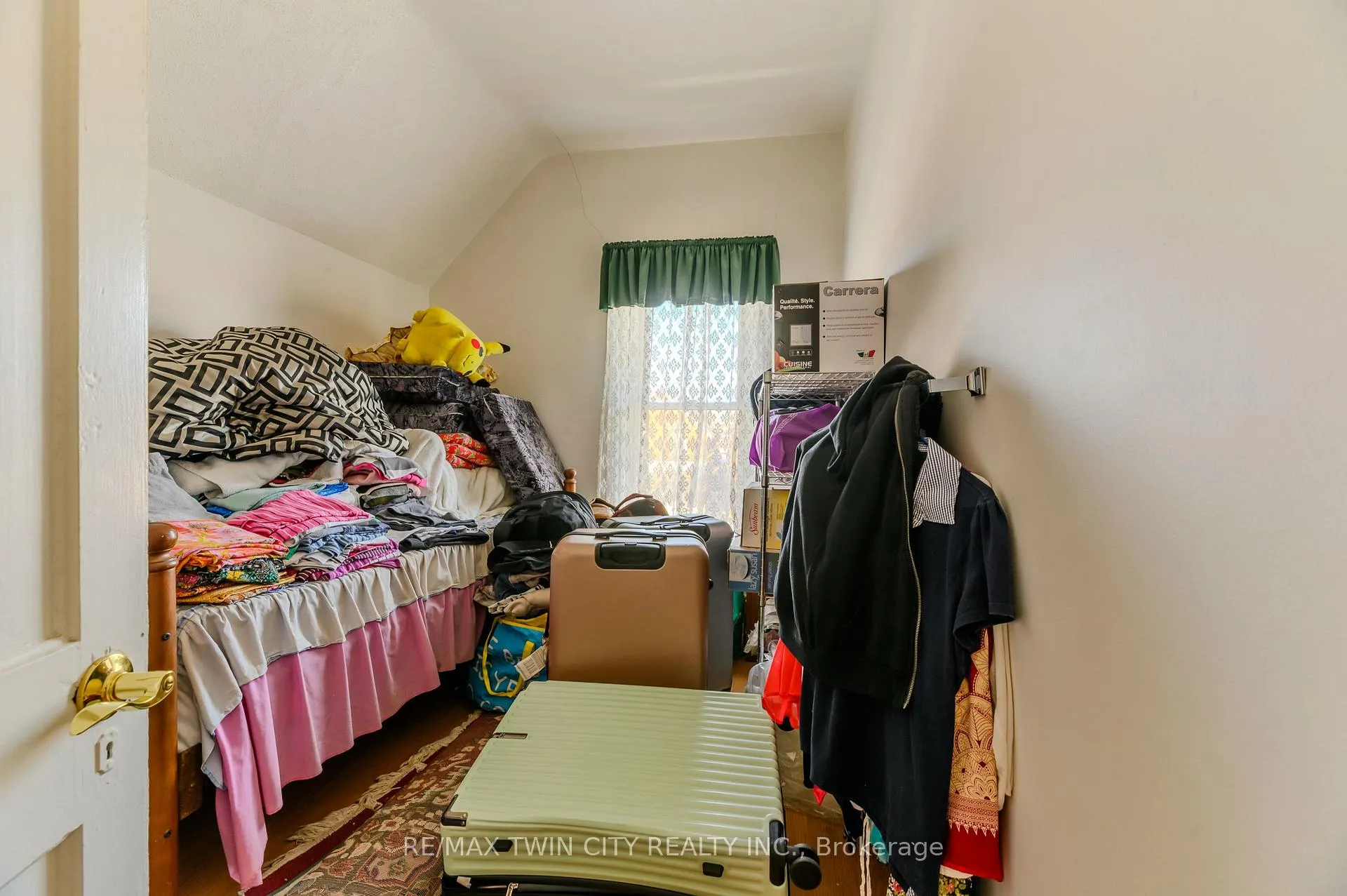 Photo 12 of 126 Tisdale Street N, Hamilton, Landsdale — HOMEH