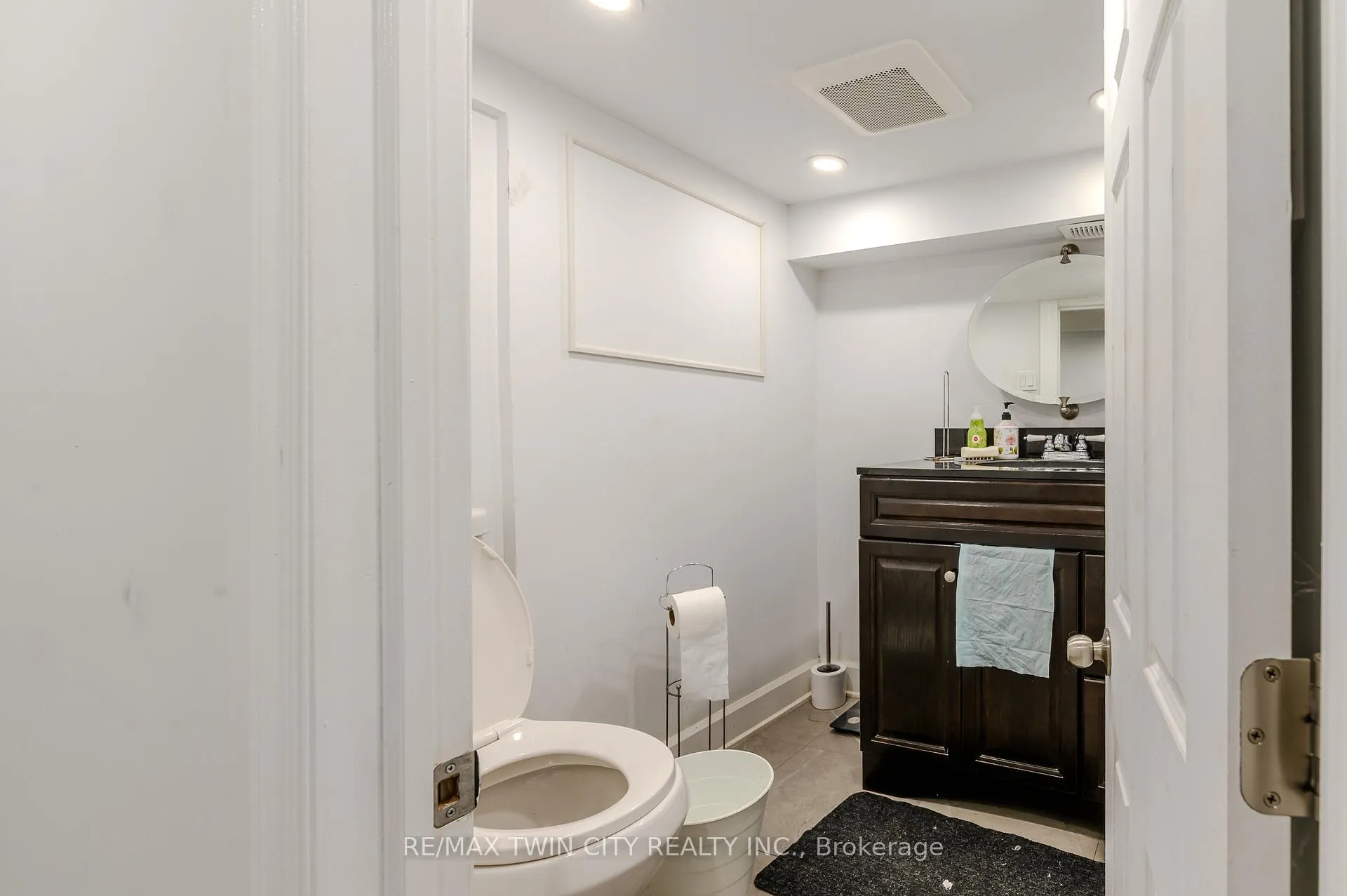 Photo 17 of 126 Tisdale Street N, Hamilton, Landsdale — HOMEH