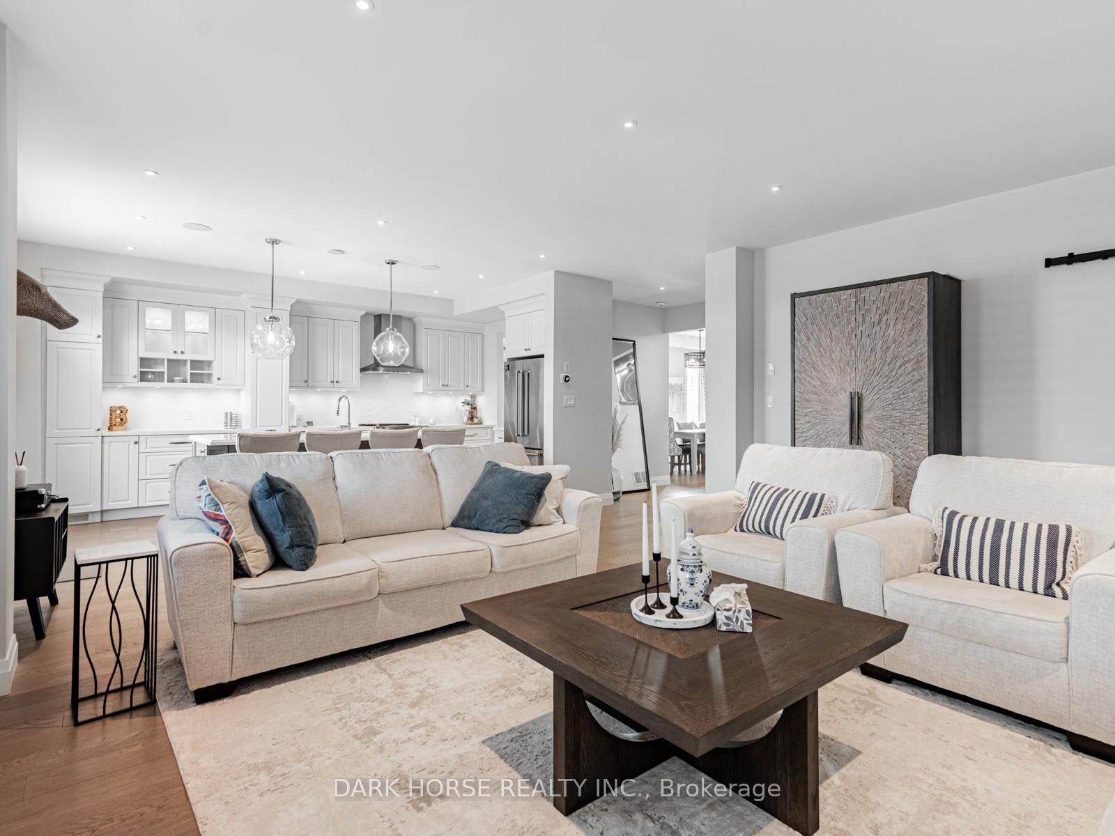 Photo 9 of 420 Northglen Boulevard, Clarington, Bowmanville — HOMEH