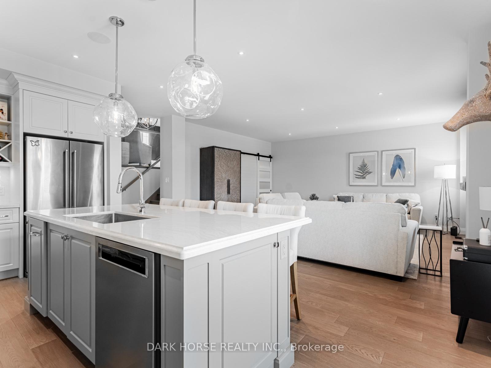 Photo 10 of 420 Northglen Boulevard, Clarington, Bowmanville — HOMEH