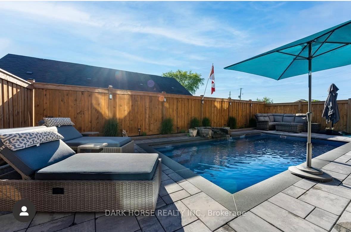 Photo 17 of 420 Northglen Boulevard, Clarington, Bowmanville — HOMEH