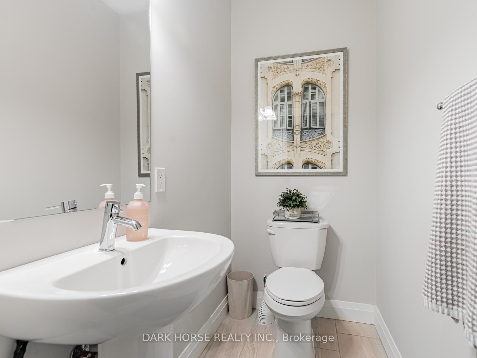 Photo 25 of 420 Northglen Boulevard, Clarington, Bowmanville — HOMEH
