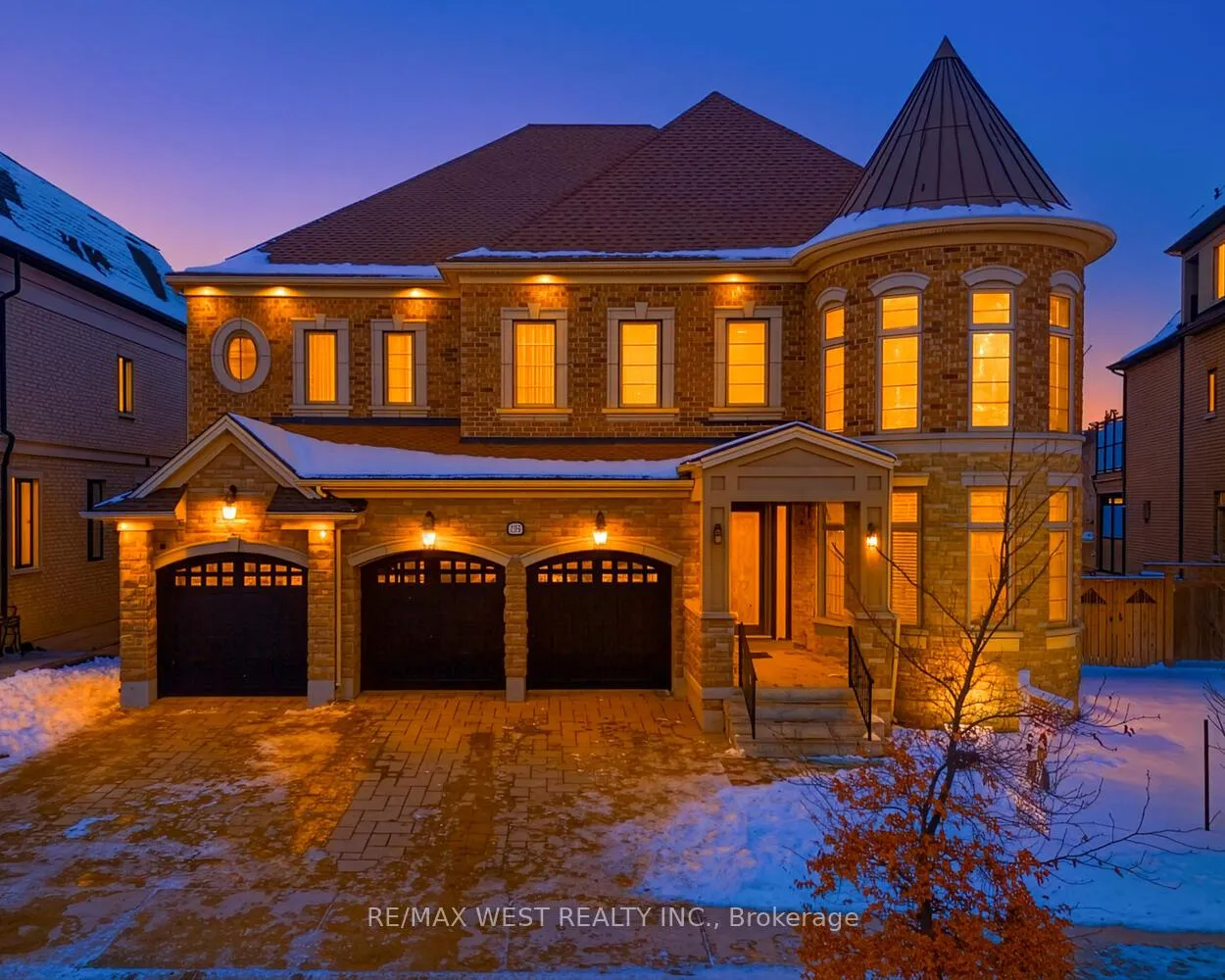 Front of 293 Torrey Pines Road