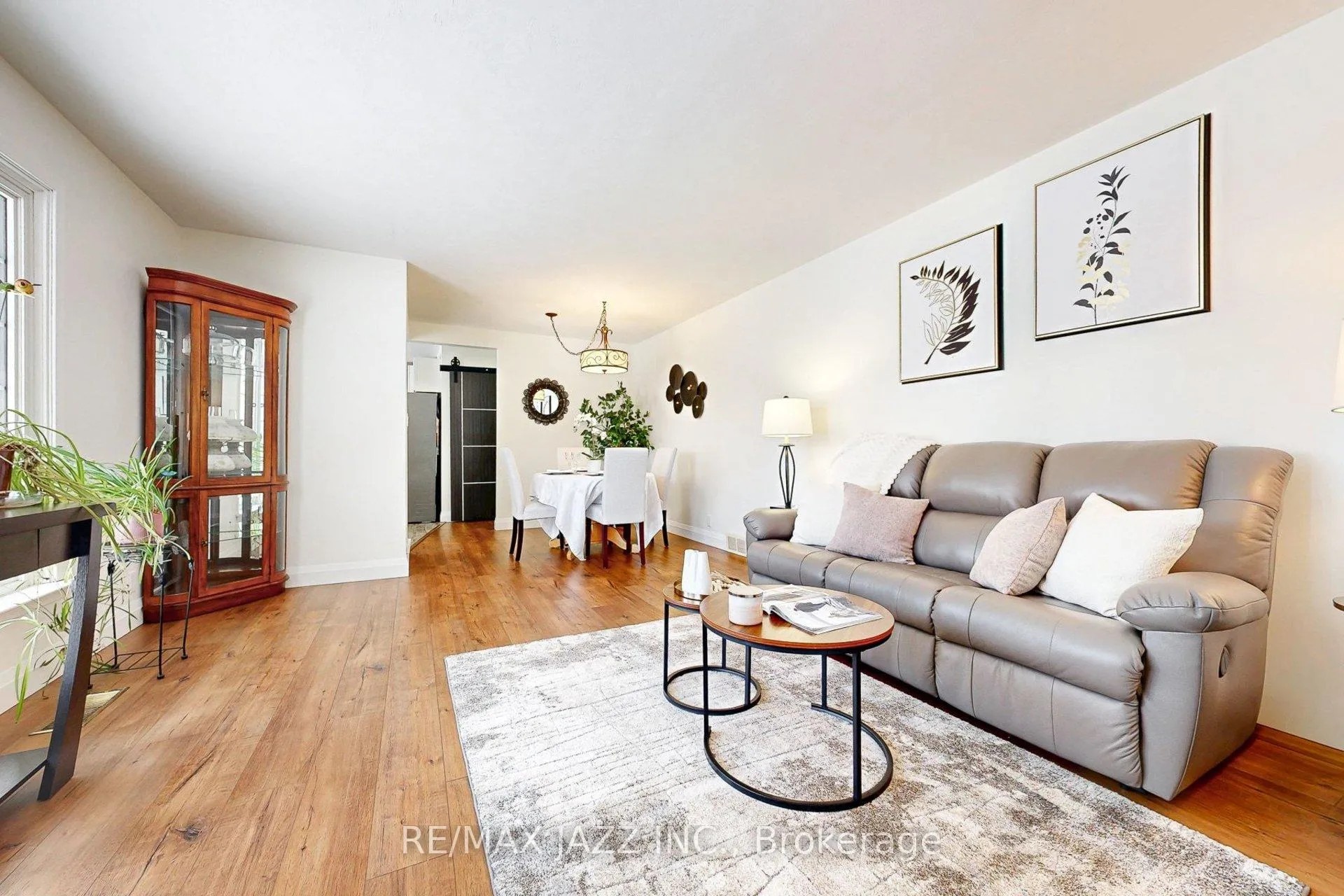 Photo 12 of 579 Bond Street E, Oshawa, Eastdale — HOMEH