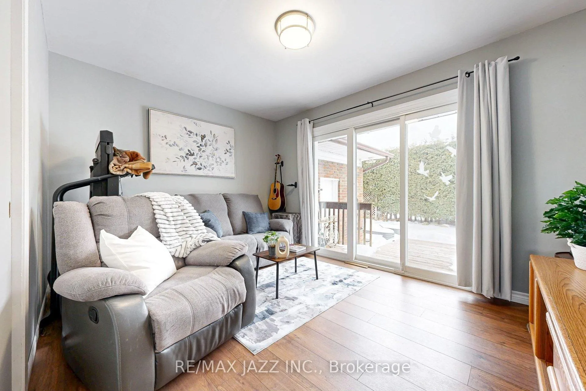 Photo 20 of 579 Bond Street E, Oshawa, Eastdale — HOMEH