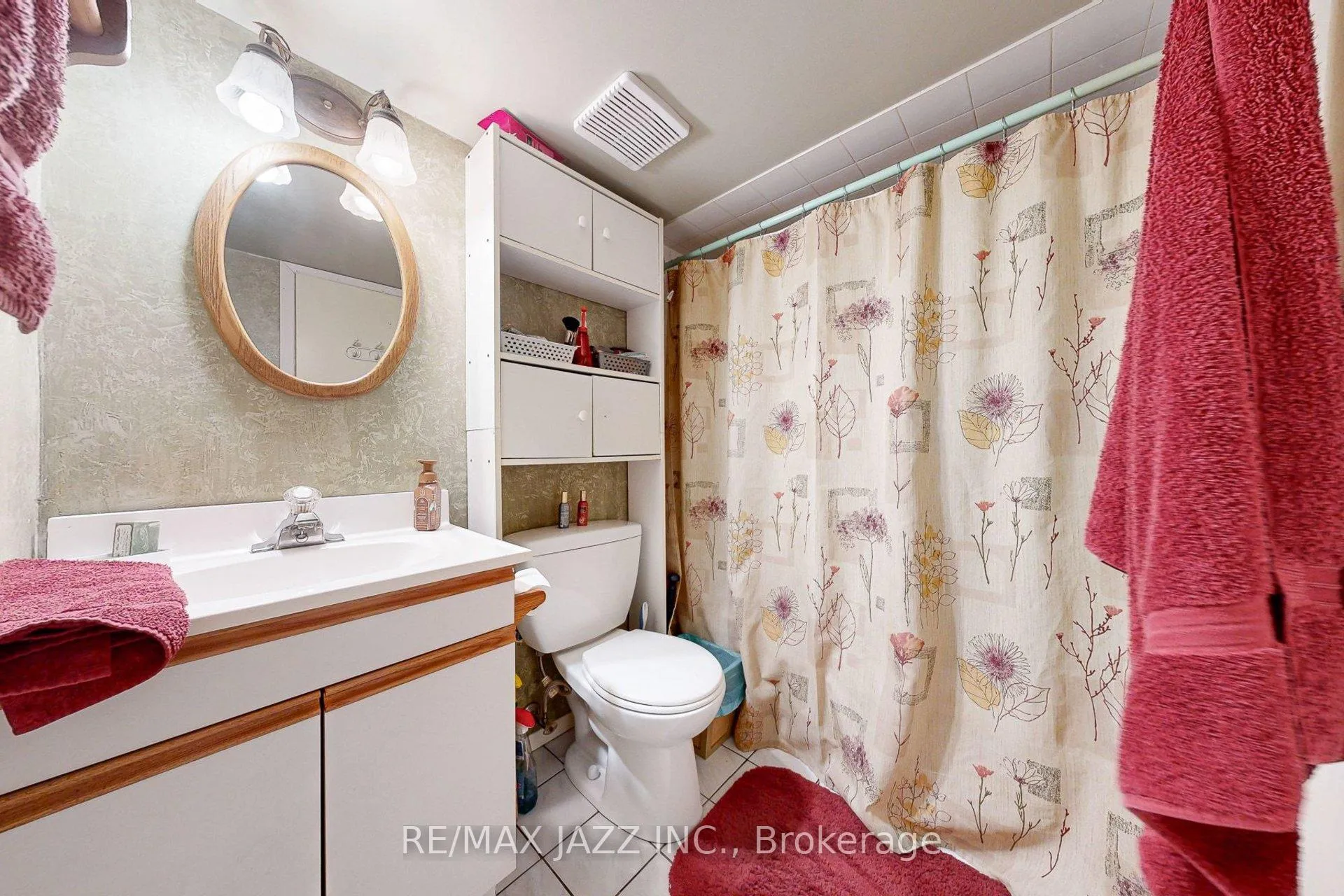 Photo 36 of 579 Bond Street E, Oshawa, Eastdale — HOMEH