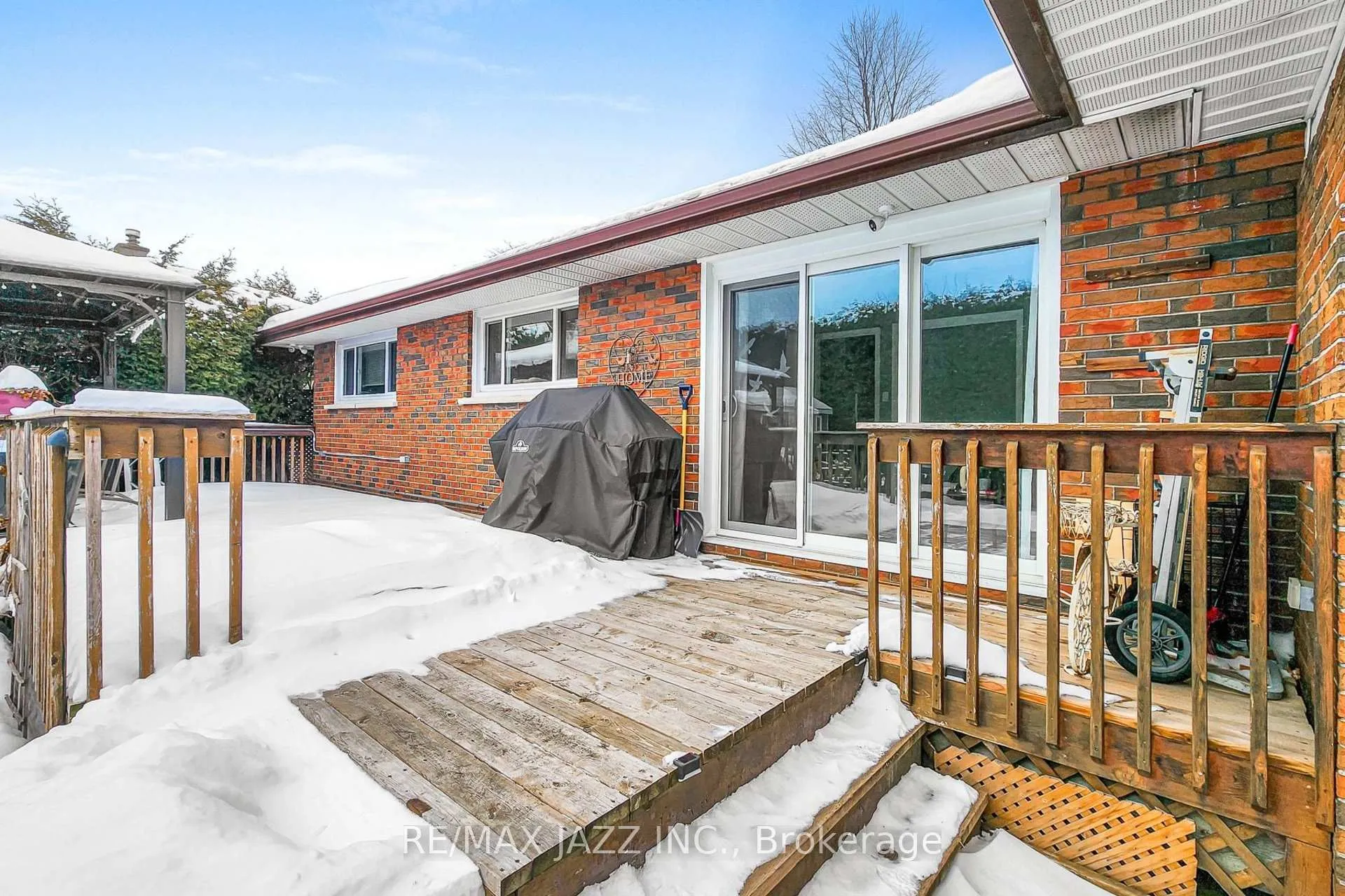 Photo 40 of 579 Bond Street E, Oshawa, Eastdale — HOMEH