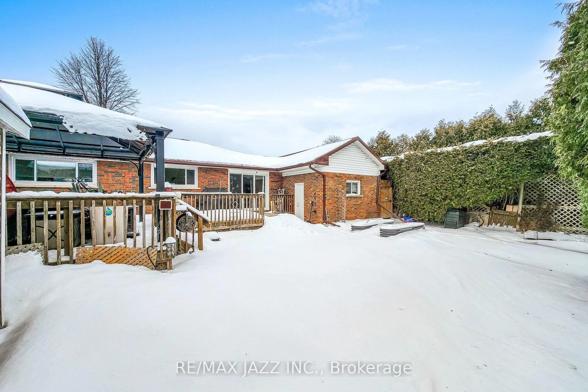 Photo 42 of 579 Bond Street E, Oshawa, Eastdale — HOMEH