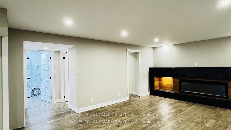 Photo 9 of 26 Monique Crescent, Barrie, East Bayfield — HOMEH