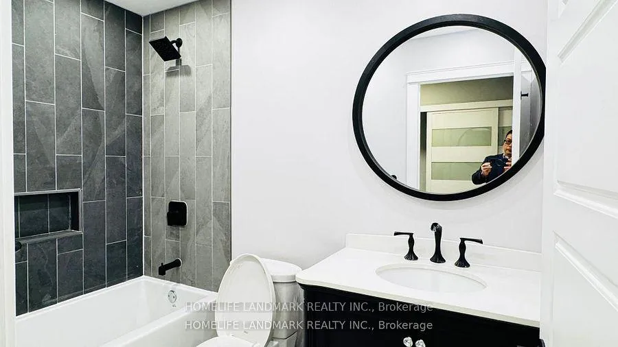 Photo 12 of 26 Monique Crescent, Barrie, East Bayfield — HOMEH