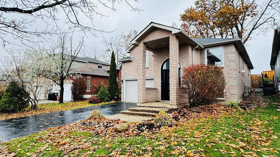 Photo 36 of 26 Monique Crescent, Barrie, East Bayfield — HOMEH