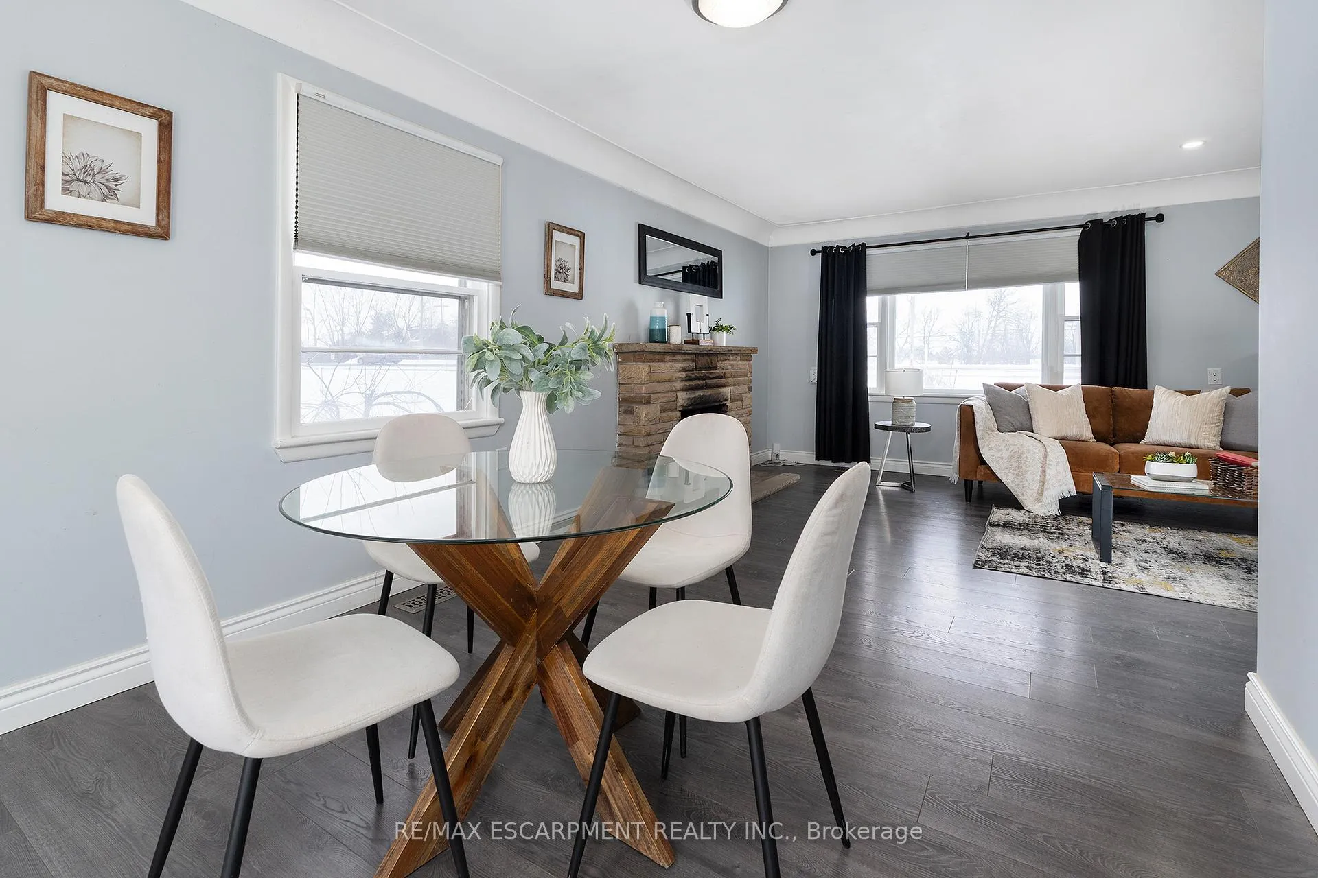Photo 6 of 2448 Wilson Street W, Hamilton, Rural Ancaster — HOMEH
