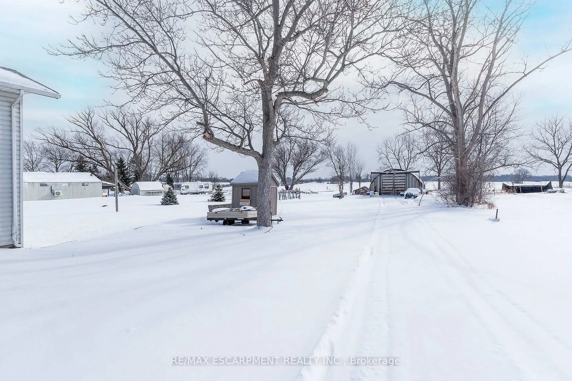 Photo 16 of 2448 Wilson Street W, Hamilton, Rural Ancaster — HOMEH