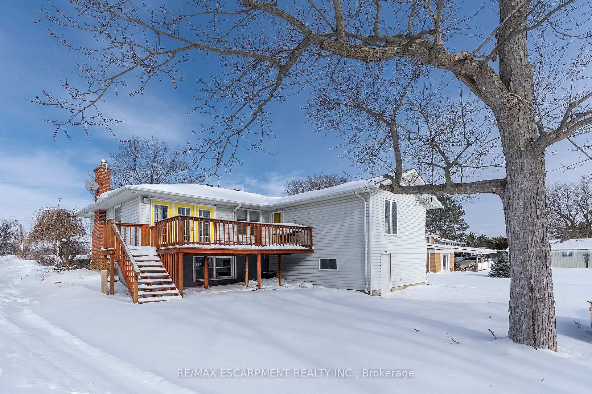 Photo 17 of 2448 Wilson Street W, Hamilton, Rural Ancaster — HOMEH