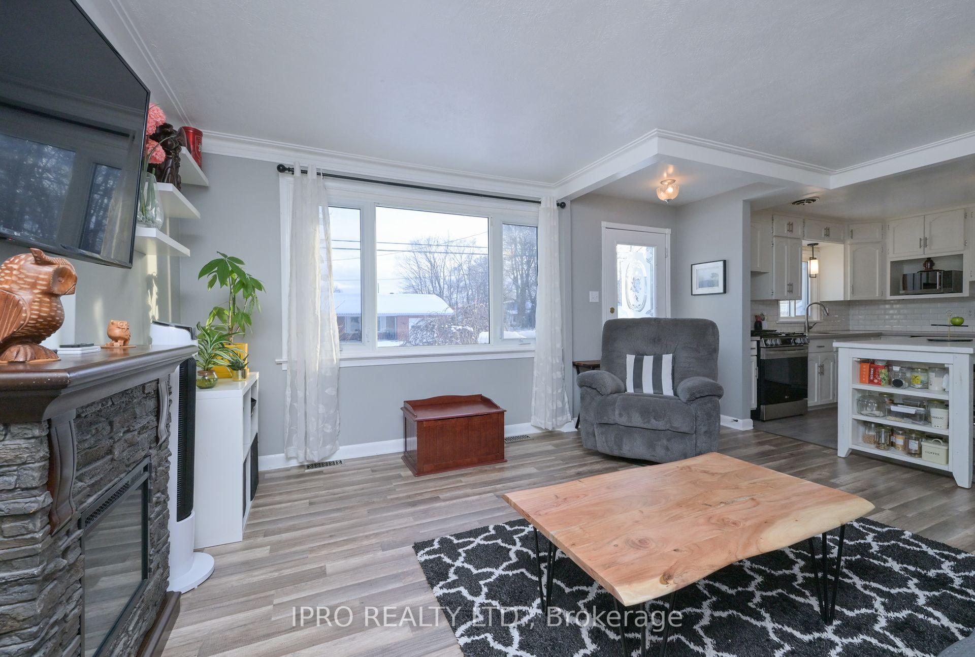 Photo 12 of 204 Brock Street, Clearview, Stayner — HOMEH