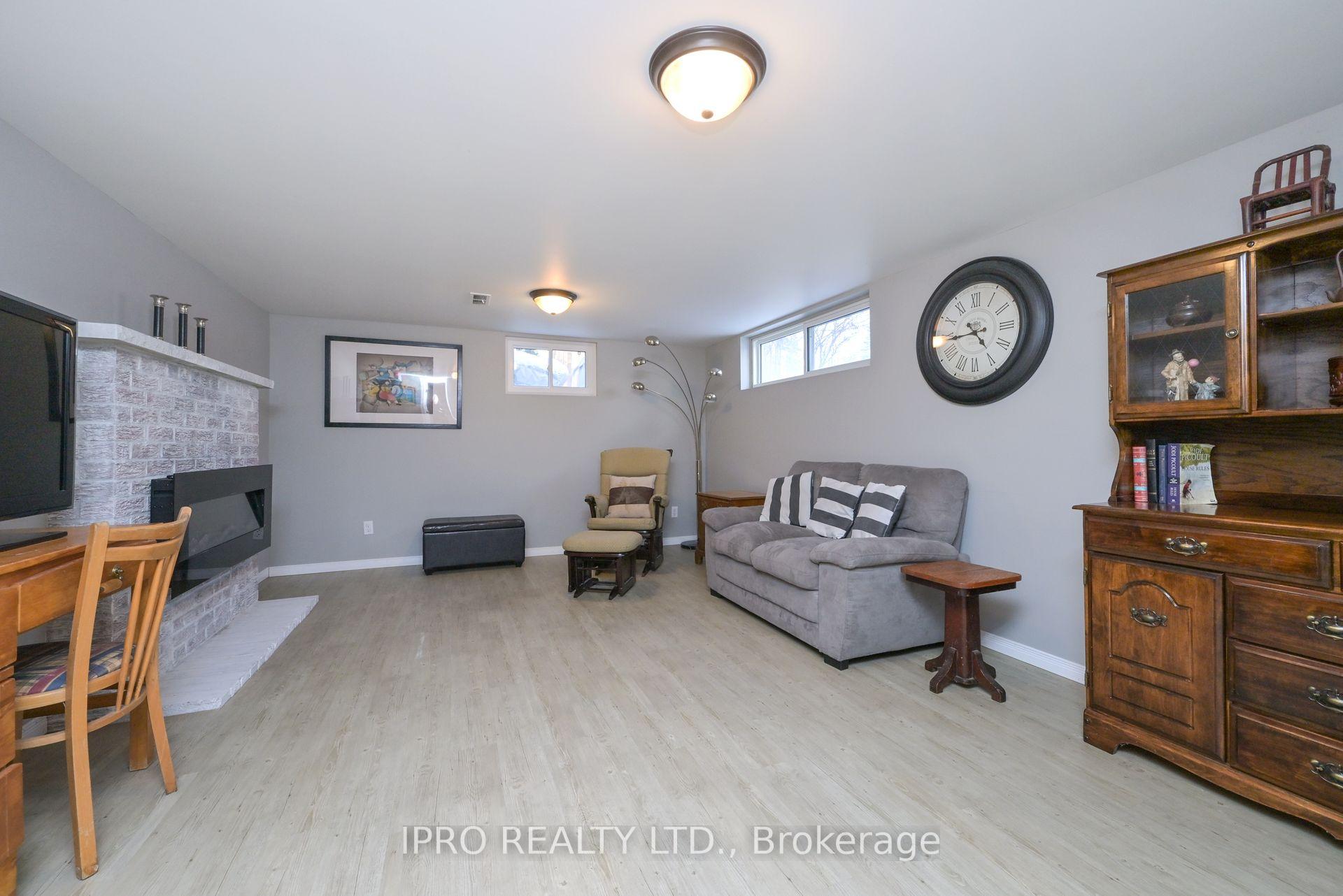 Photo 17 of 204 Brock Street, Clearview, Stayner — HOMEH