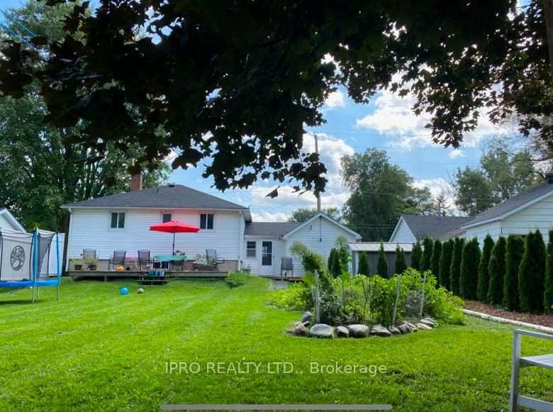 Photo 25 of 204 Brock Street, Clearview, Stayner — HOMEH