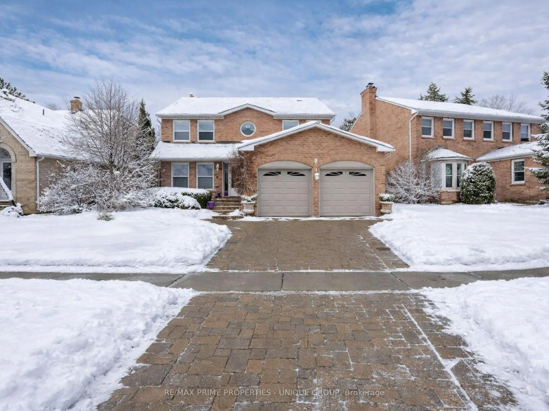 Photo 1 of 9 Longwater Chase, Markham, Unionville — HOMEH