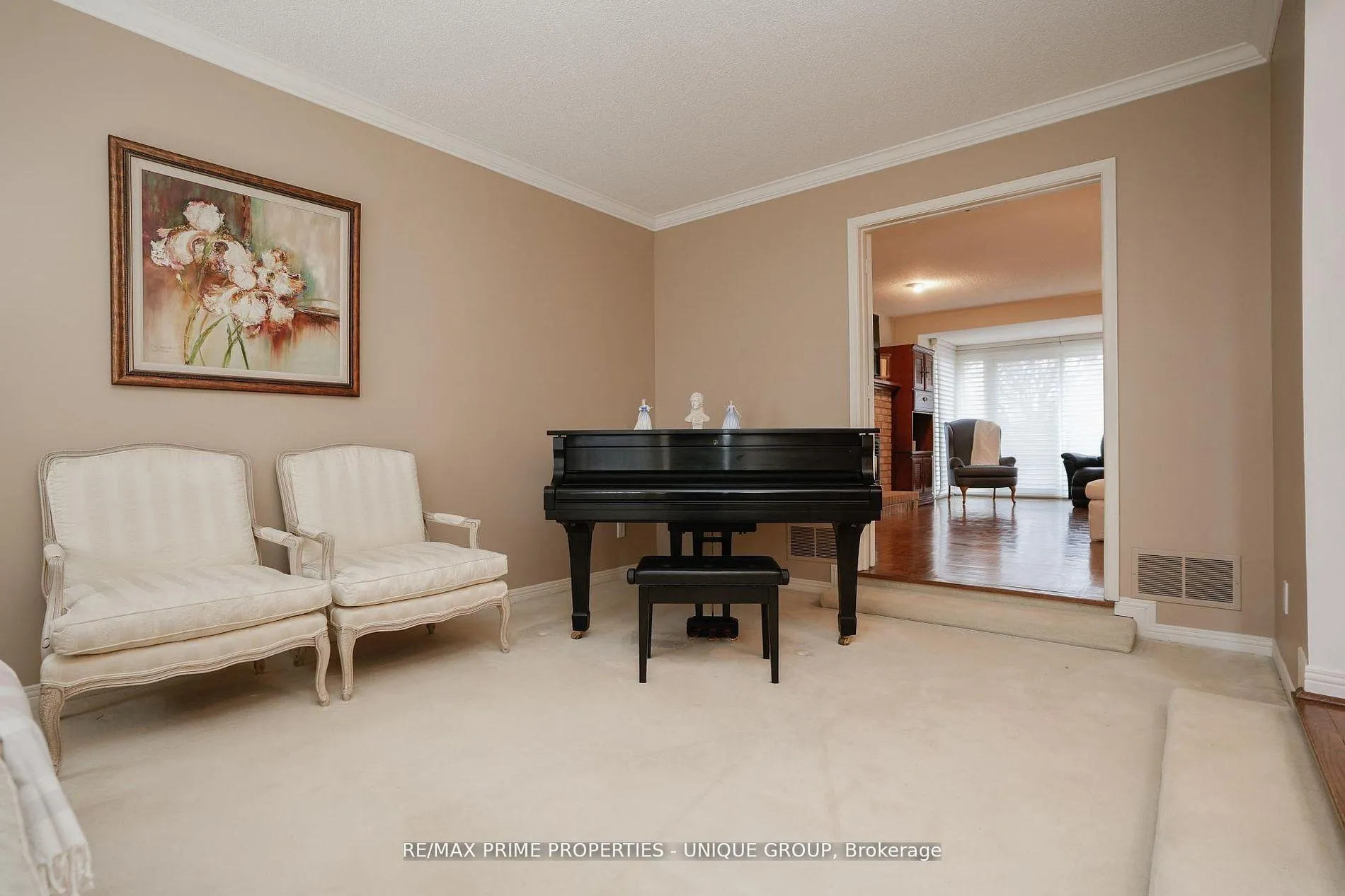 Photo 6 of 9 Longwater Chase, Markham, Unionville — HOMEH