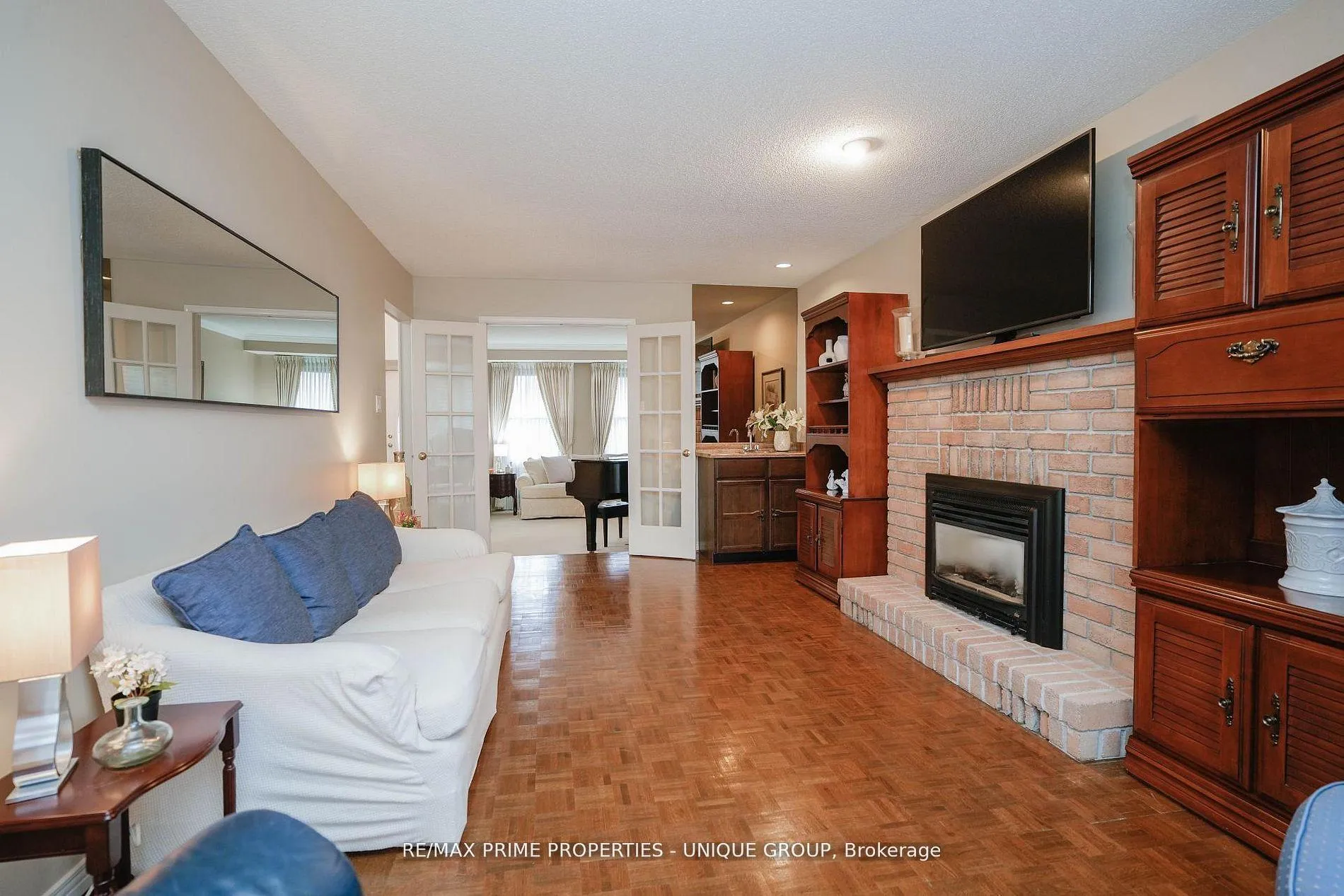 Photo 8 of 9 Longwater Chase, Markham, Unionville — HOMEH