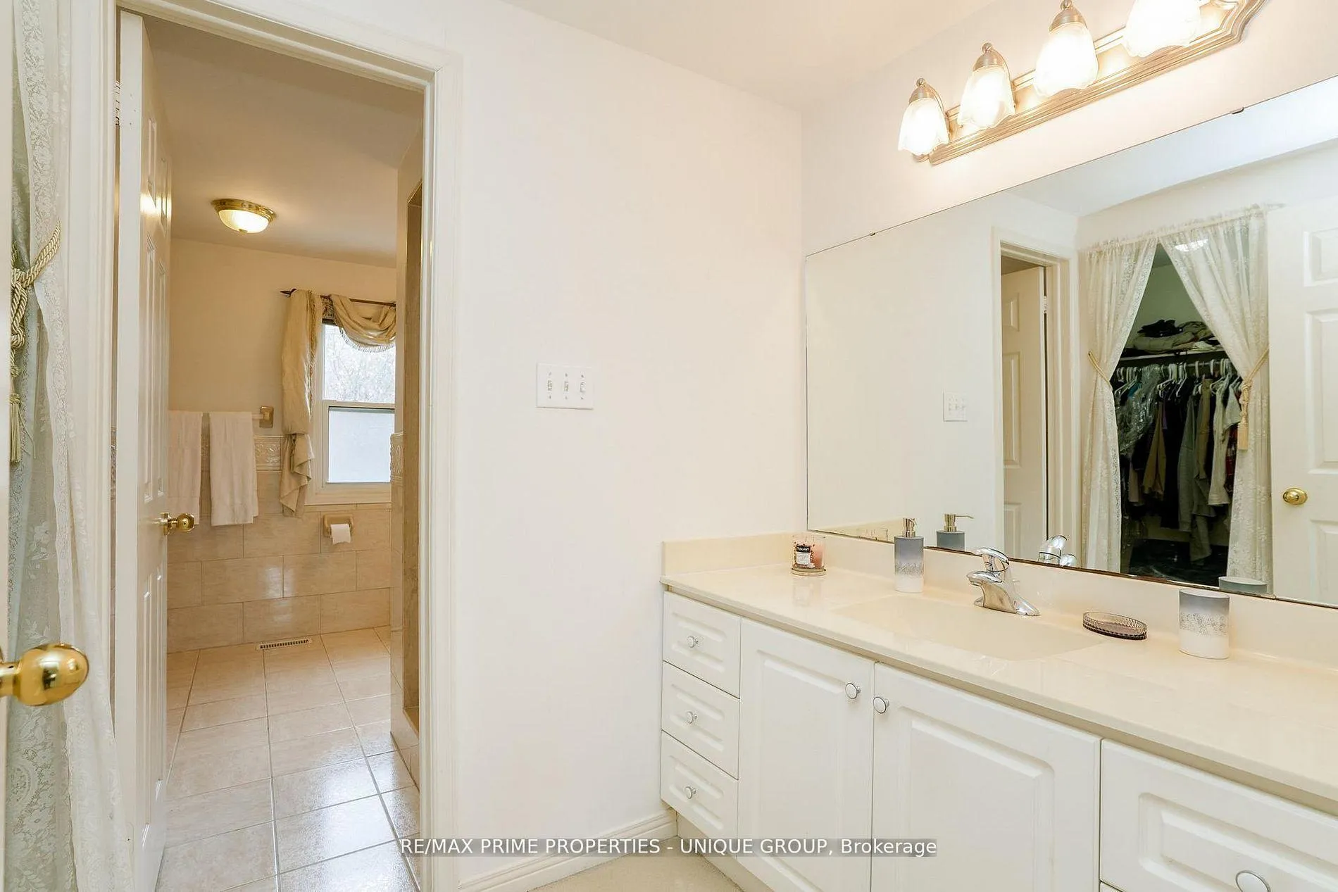 Photo 42 of 9 Longwater Chase, Markham, Unionville — HOMEH