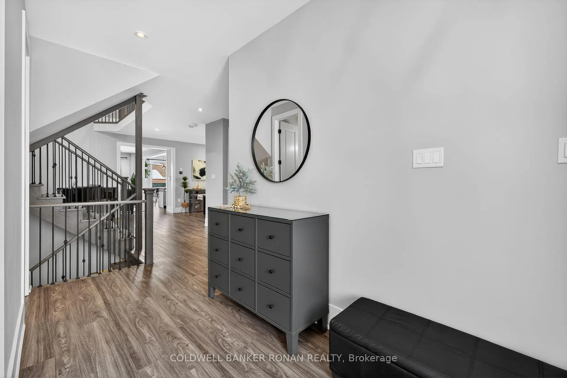 Photo 5 of 84 Holt Drive, New Tecumseth, Alliston — HOMEH
