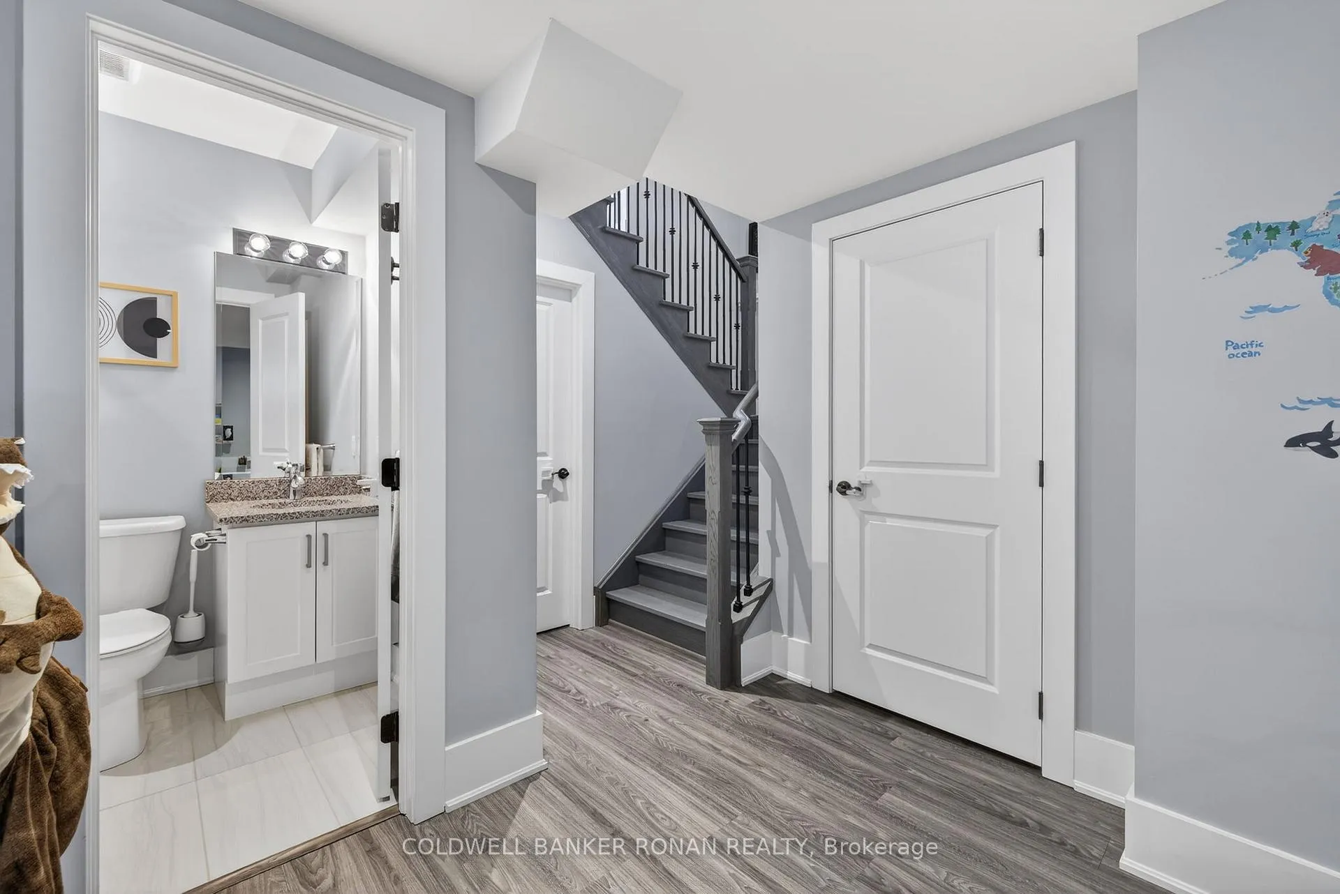 Photo 32 of 84 Holt Drive, New Tecumseth, Alliston — HOMEH