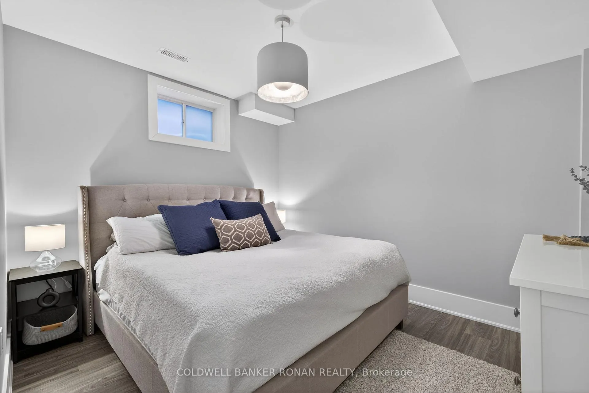 Photo 38 of 84 Holt Drive, New Tecumseth, Alliston — HOMEH
