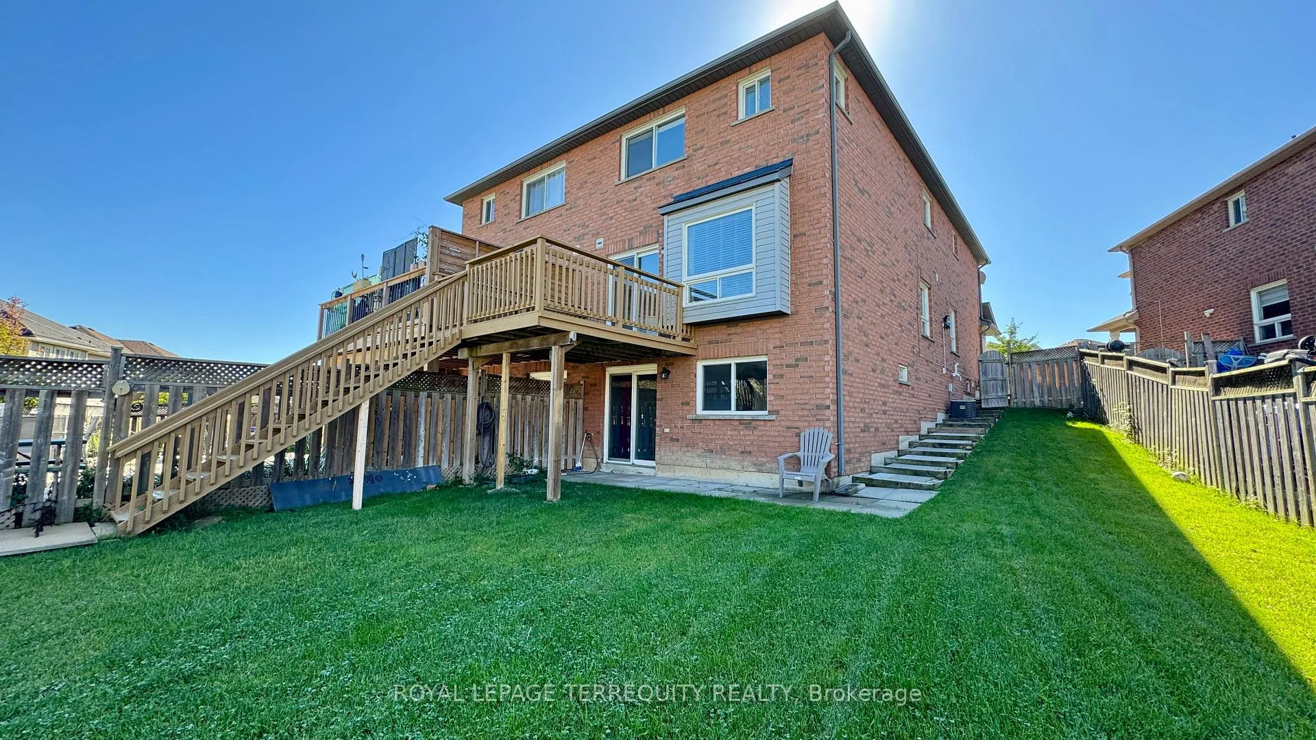 Photo 2 of 95 Tiller Trail, Brampton, Fletcher's Creek Village — HOMEH
