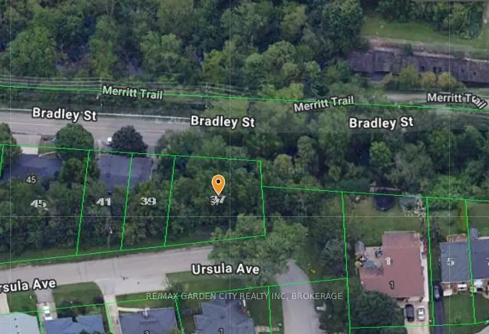 Photo 3 of 37 Bradley Street, St. Catharines, Burleigh Hill — HOMEH