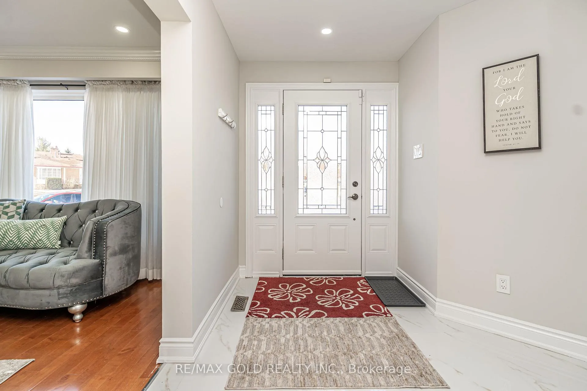 Photo 5 of 9 Dalton Place, Brampton, Southgate — HOMEH