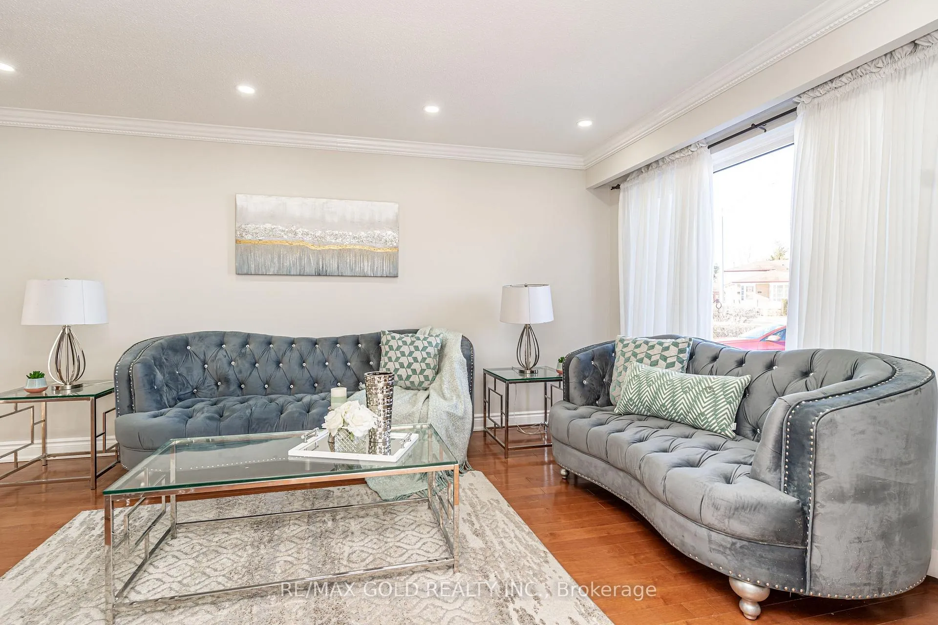 Photo 6 of 9 Dalton Place, Brampton, Southgate — HOMEH