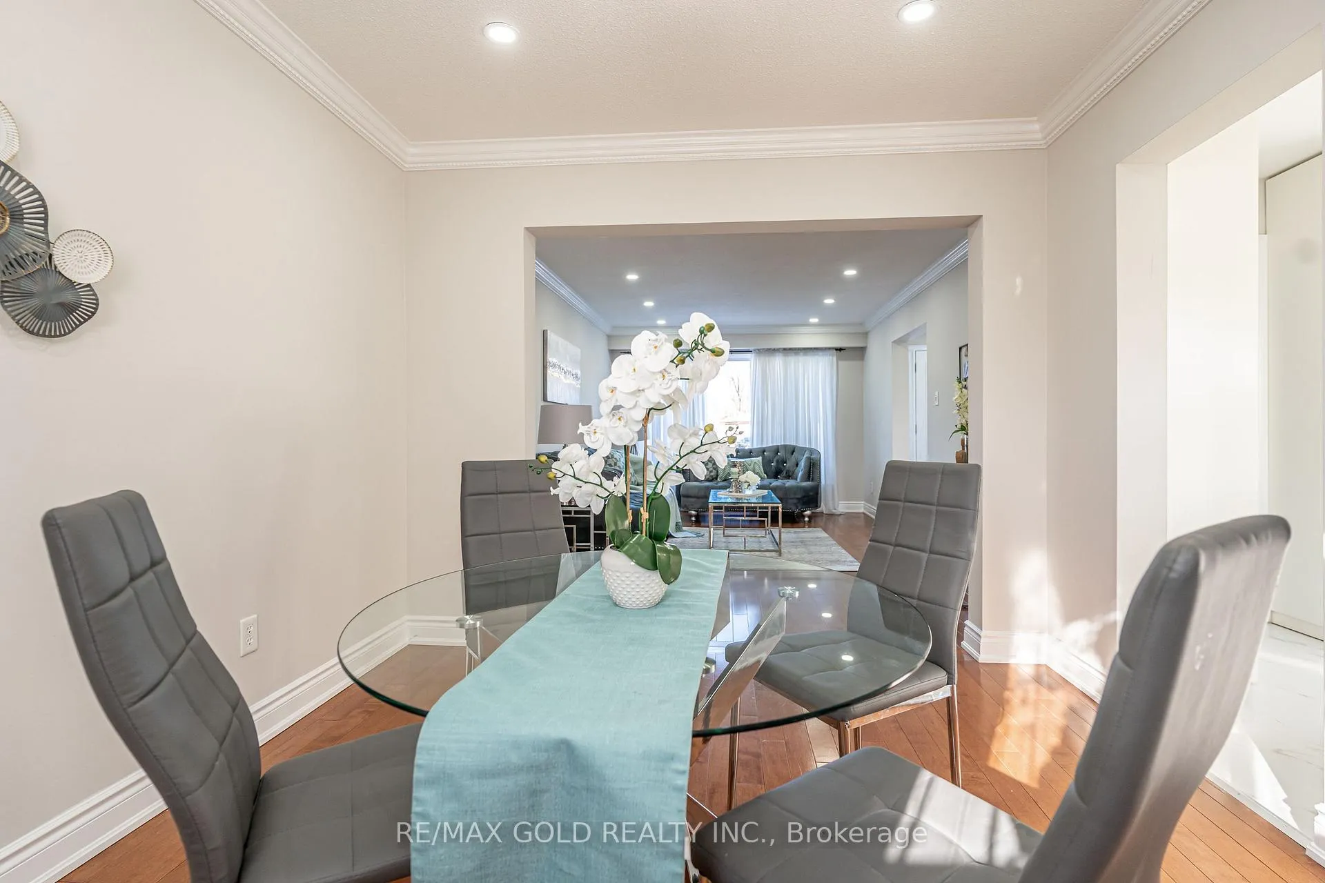 Photo 10 of 9 Dalton Place, Brampton, Southgate — HOMEH