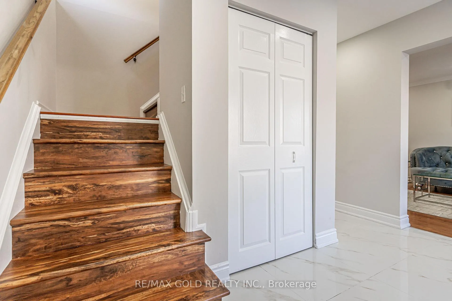 Photo 17 of 9 Dalton Place, Brampton, Southgate — HOMEH
