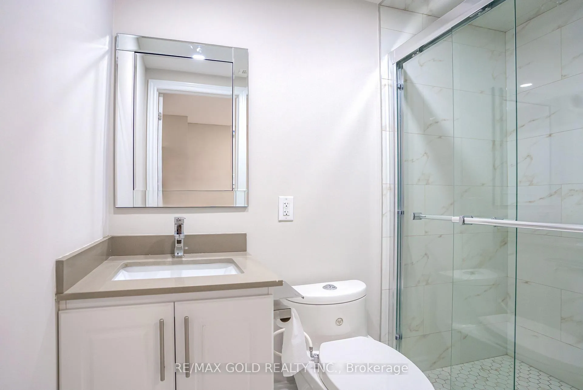 Photo 30 of 9 Dalton Place, Brampton, Southgate — HOMEH