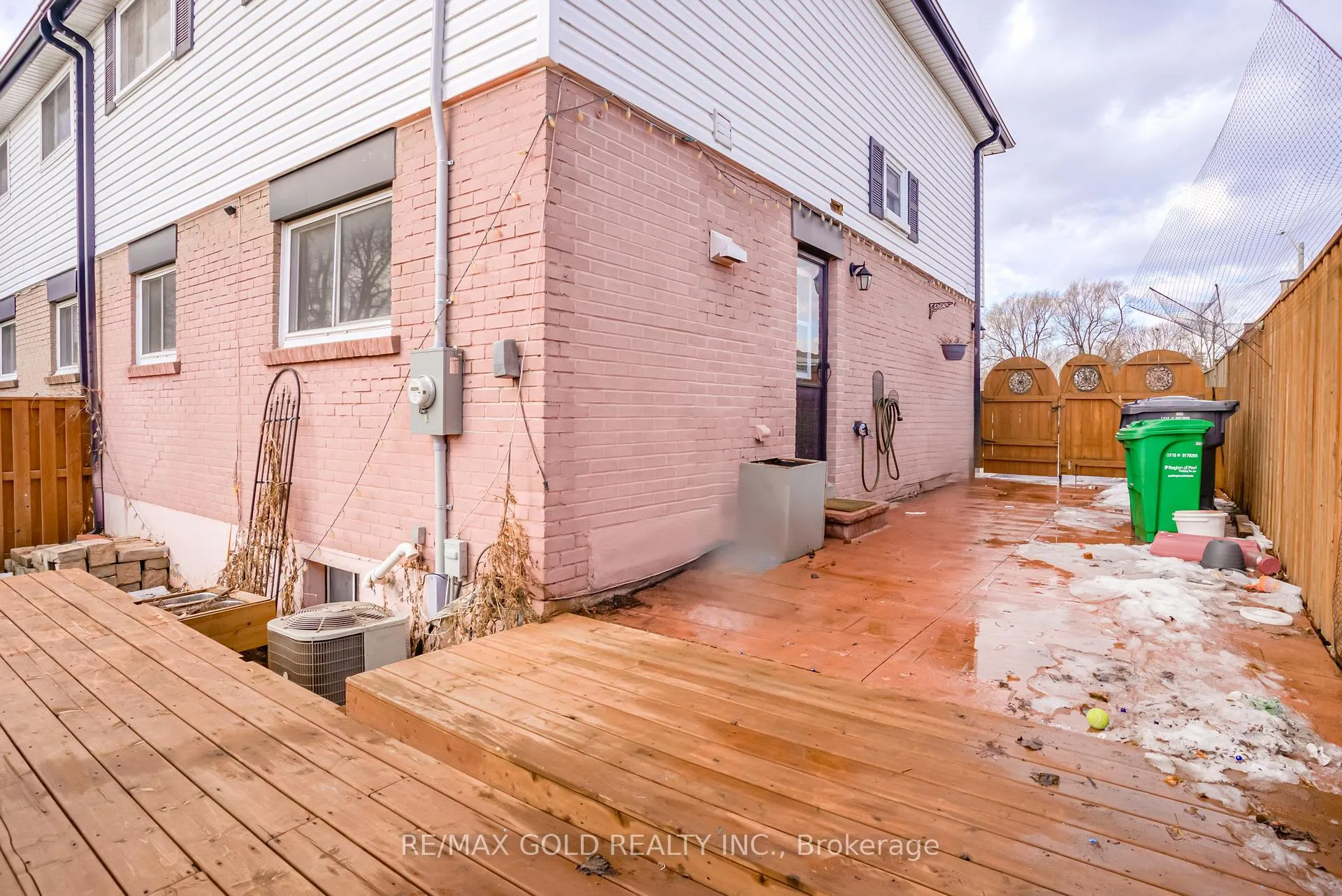 Photo 33 of 9 Dalton Place, Brampton, Southgate — HOMEH